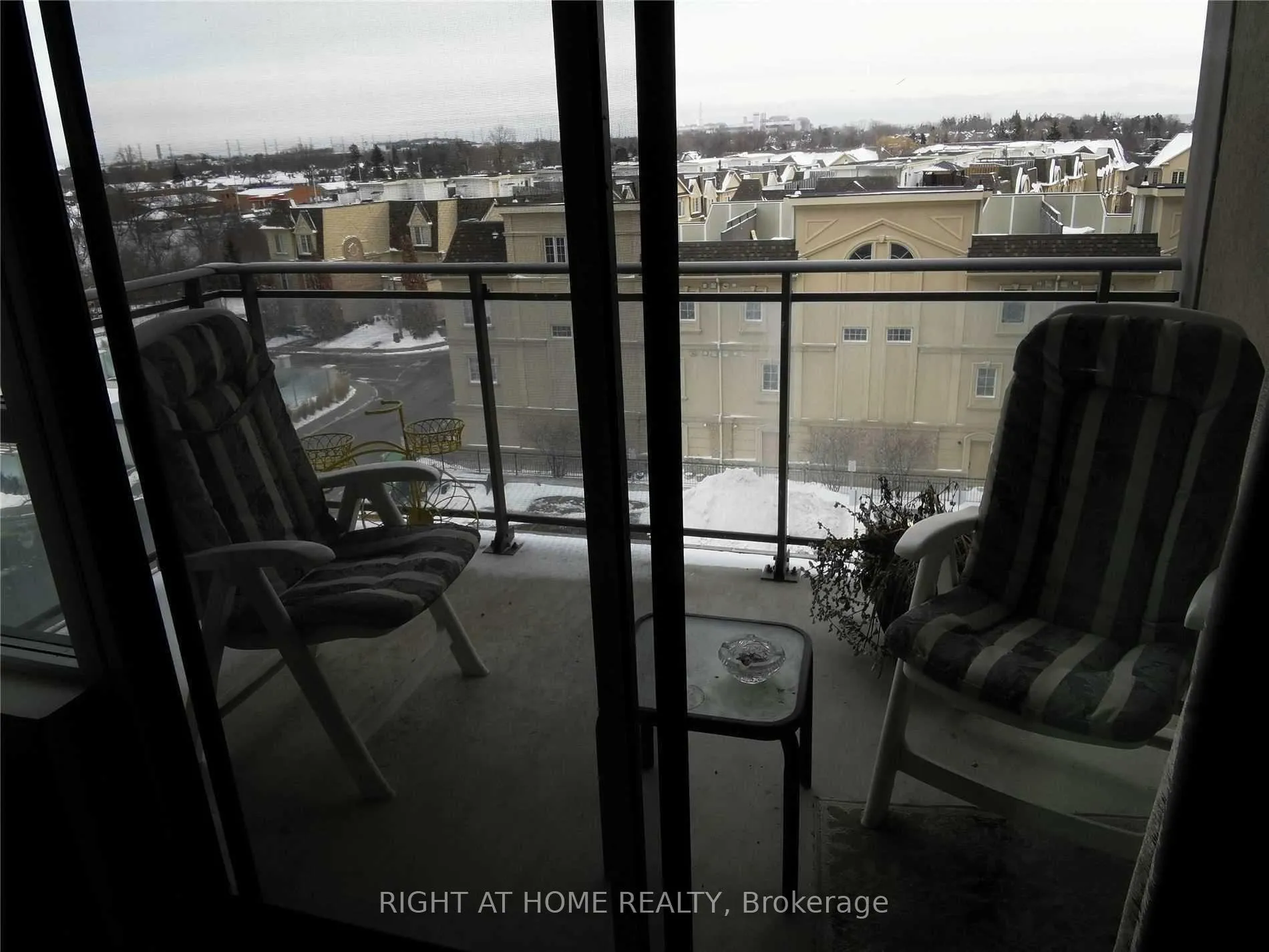 Photo 8 of Unit 512, 1235 Bayly Street, Pickering, Bay Ridges — HOMEH