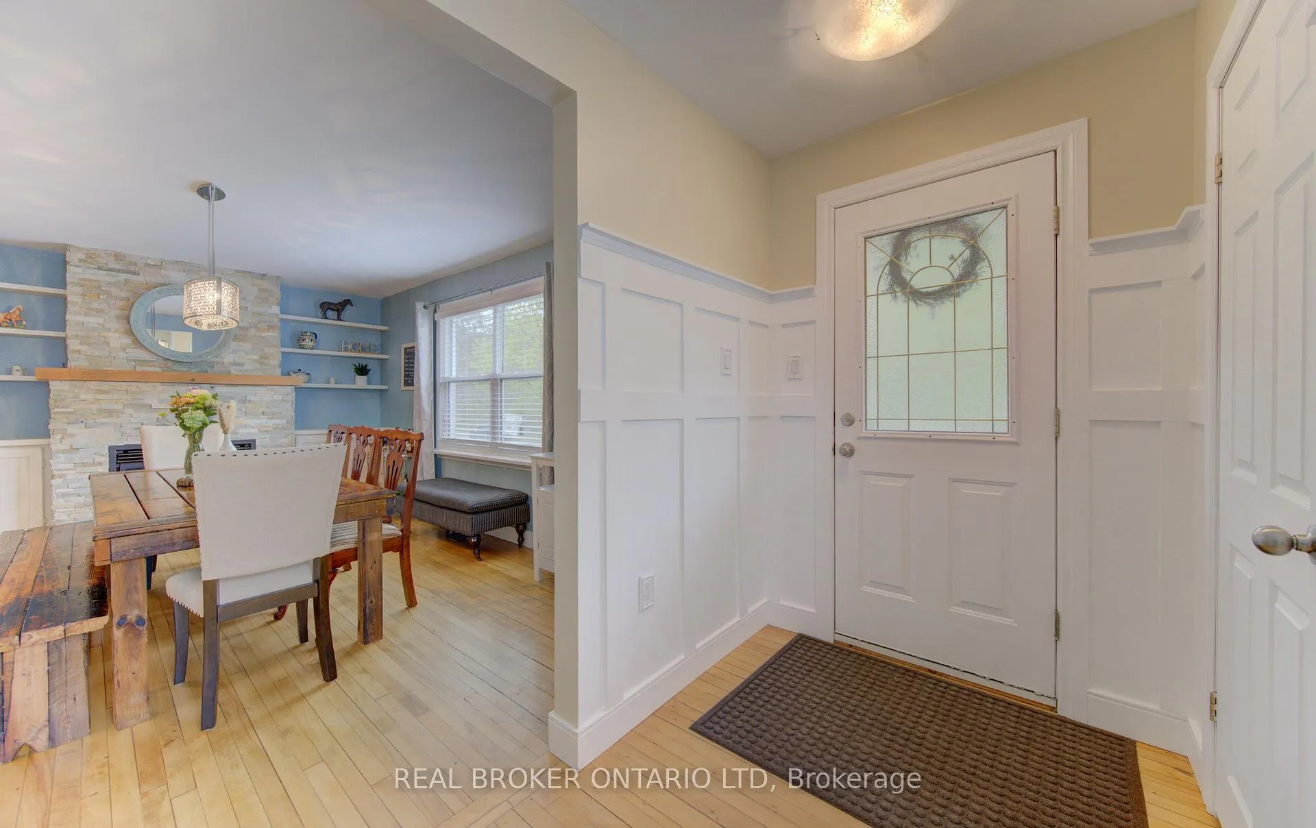Photo 3 of 150 Strathcona Street, Cambridge — HOMEH