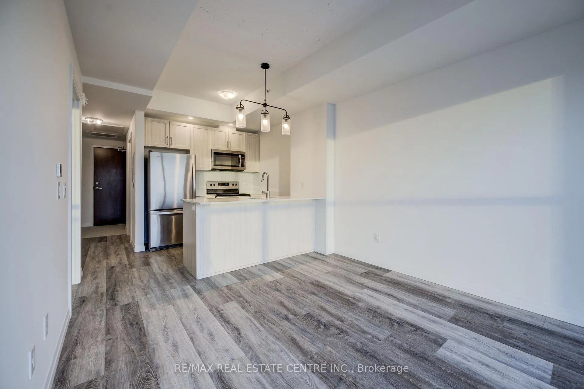 Photo 7 of Unit 810, 108 Garment Street, Waterloo — HOMEH