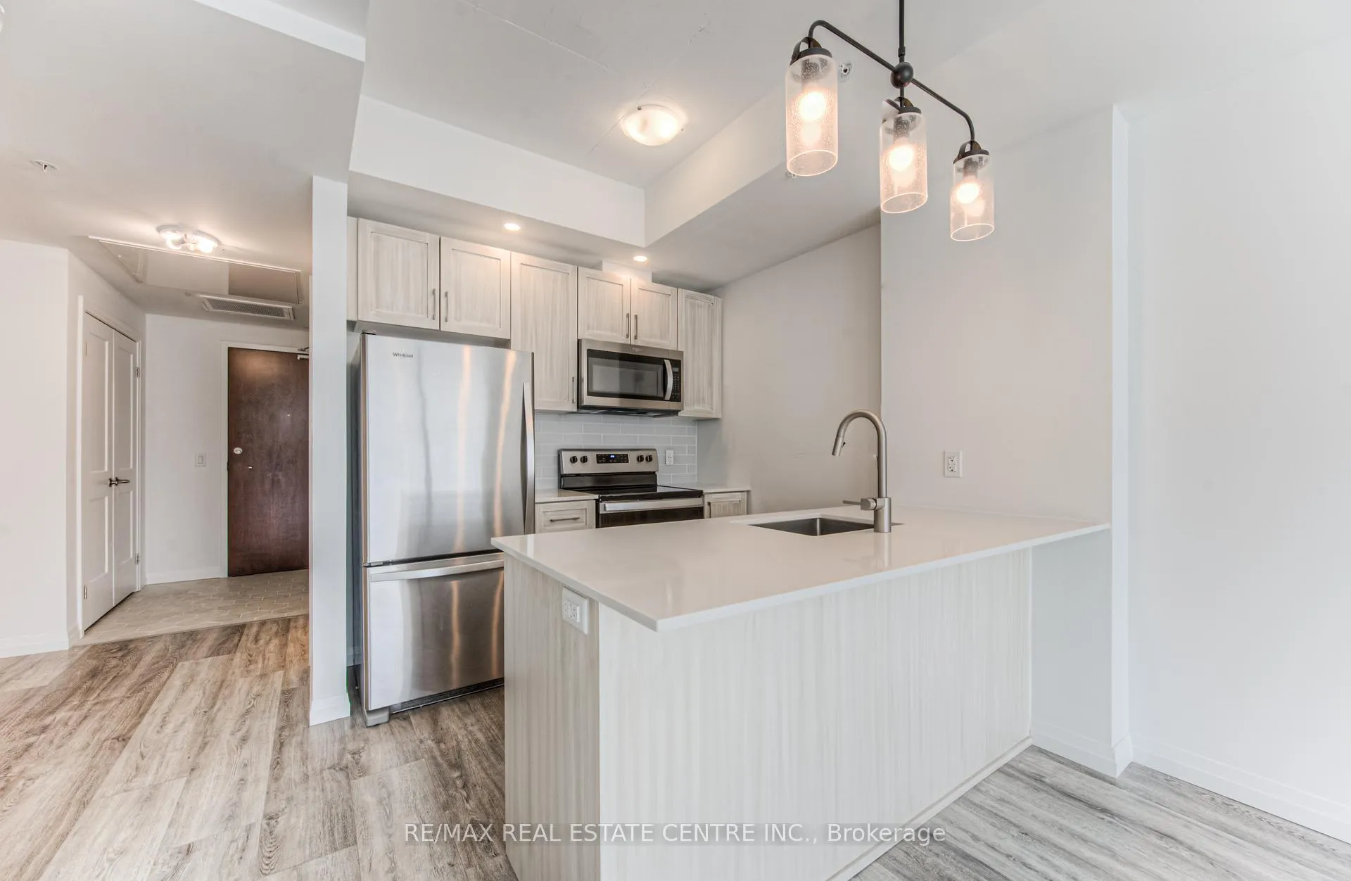 Photo 8 of Unit 810, 108 Garment Street, Waterloo — HOMEH