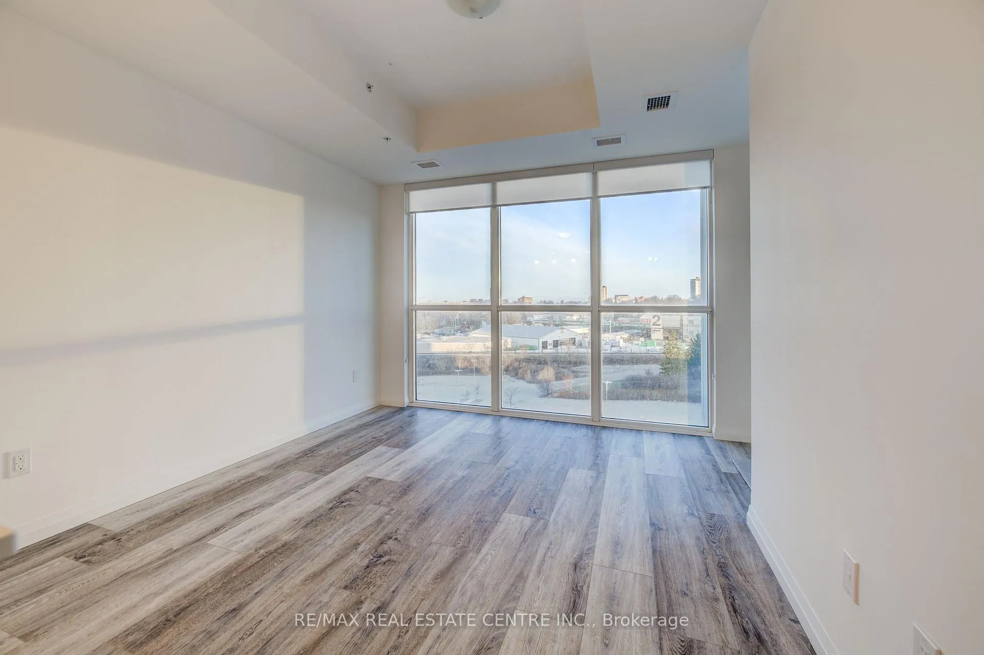 Photo 11 of Unit 810, 108 Garment Street, Waterloo — HOMEH