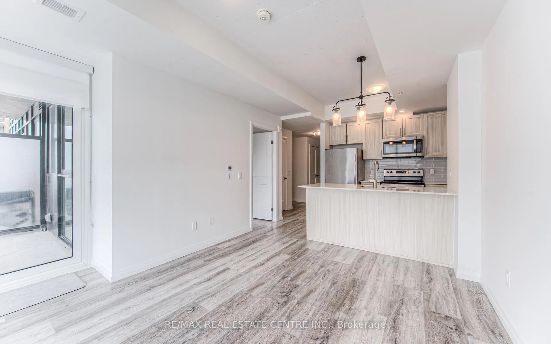 Photo 12 of Unit 810, 108 Garment Street, Waterloo — HOMEH