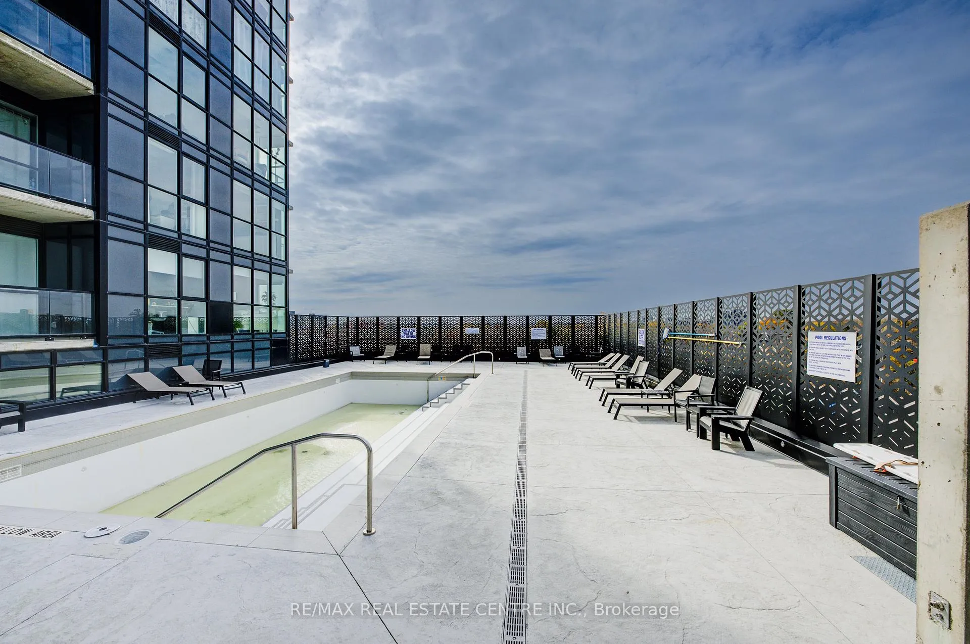 Photo 20 of Unit 810, 108 Garment Street, Waterloo — HOMEH