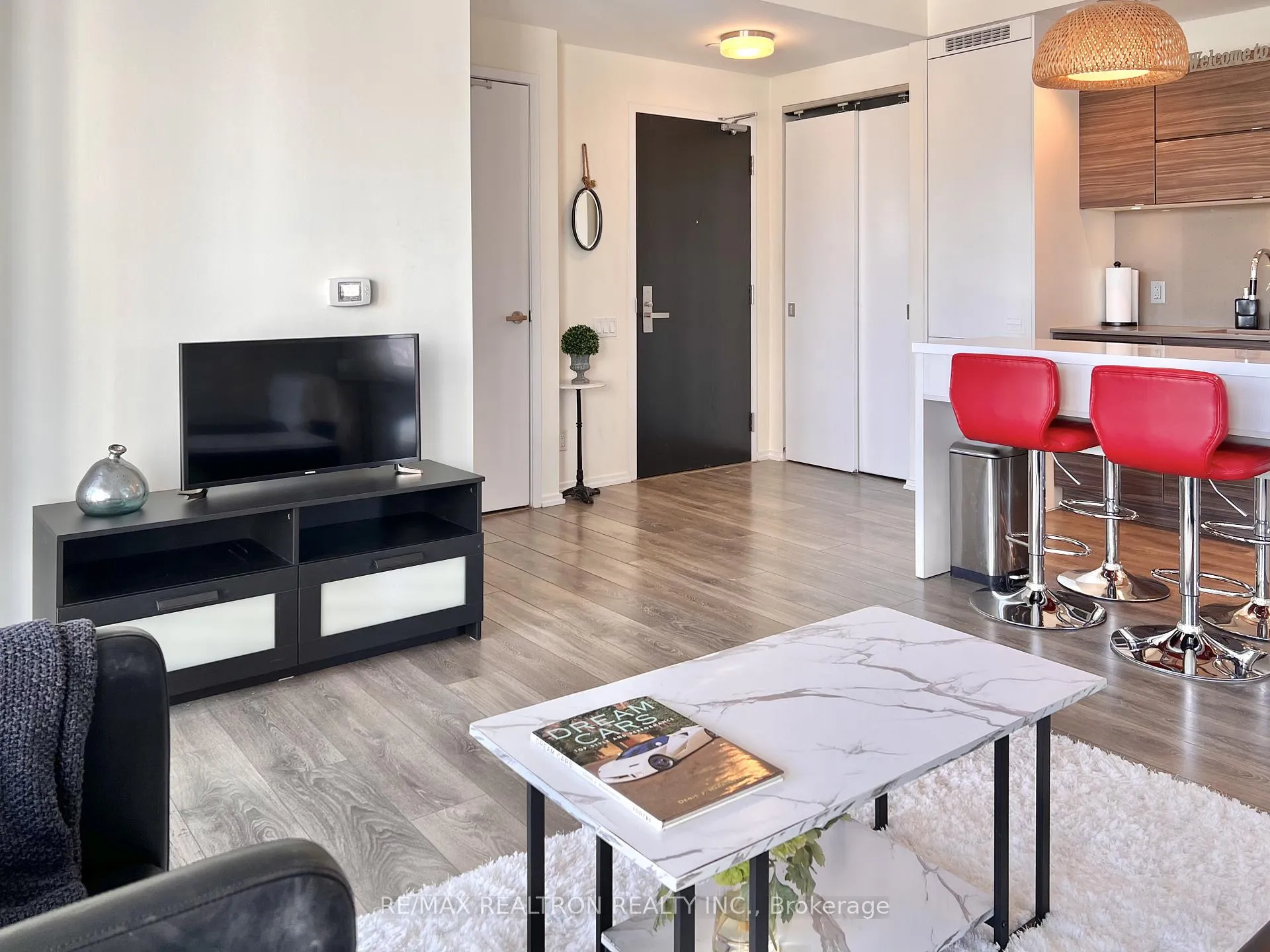Photo 3 of Unit 2708, 125 Peter Street, Toronto, Waterfront Communities — HOMEH