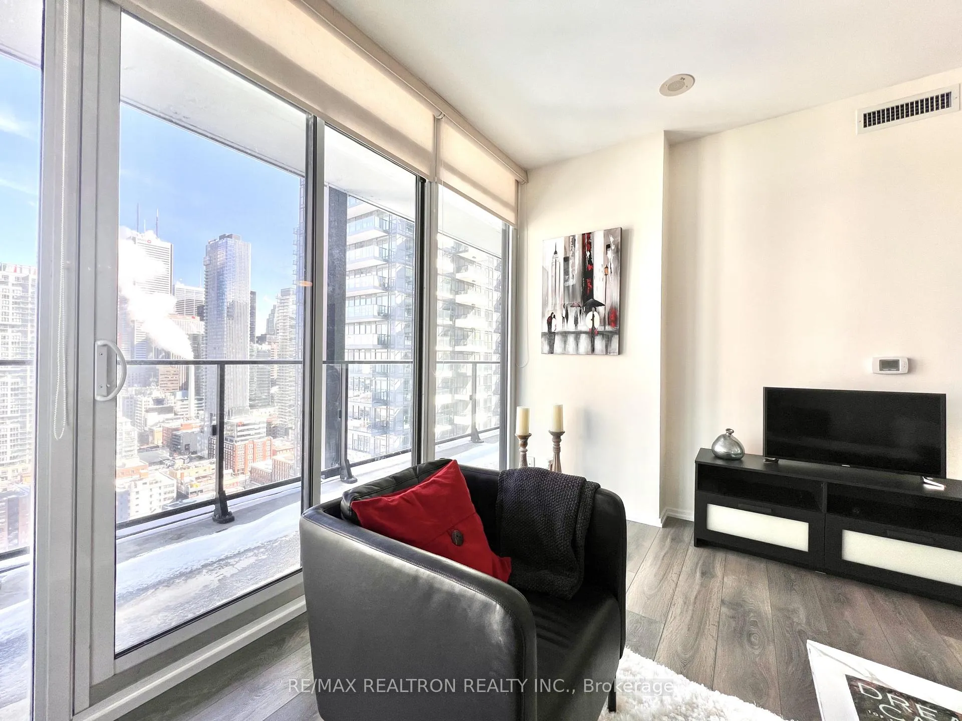 Photo 15 of Unit 2708, 125 Peter Street, Toronto, Waterfront Communities — HOMEH