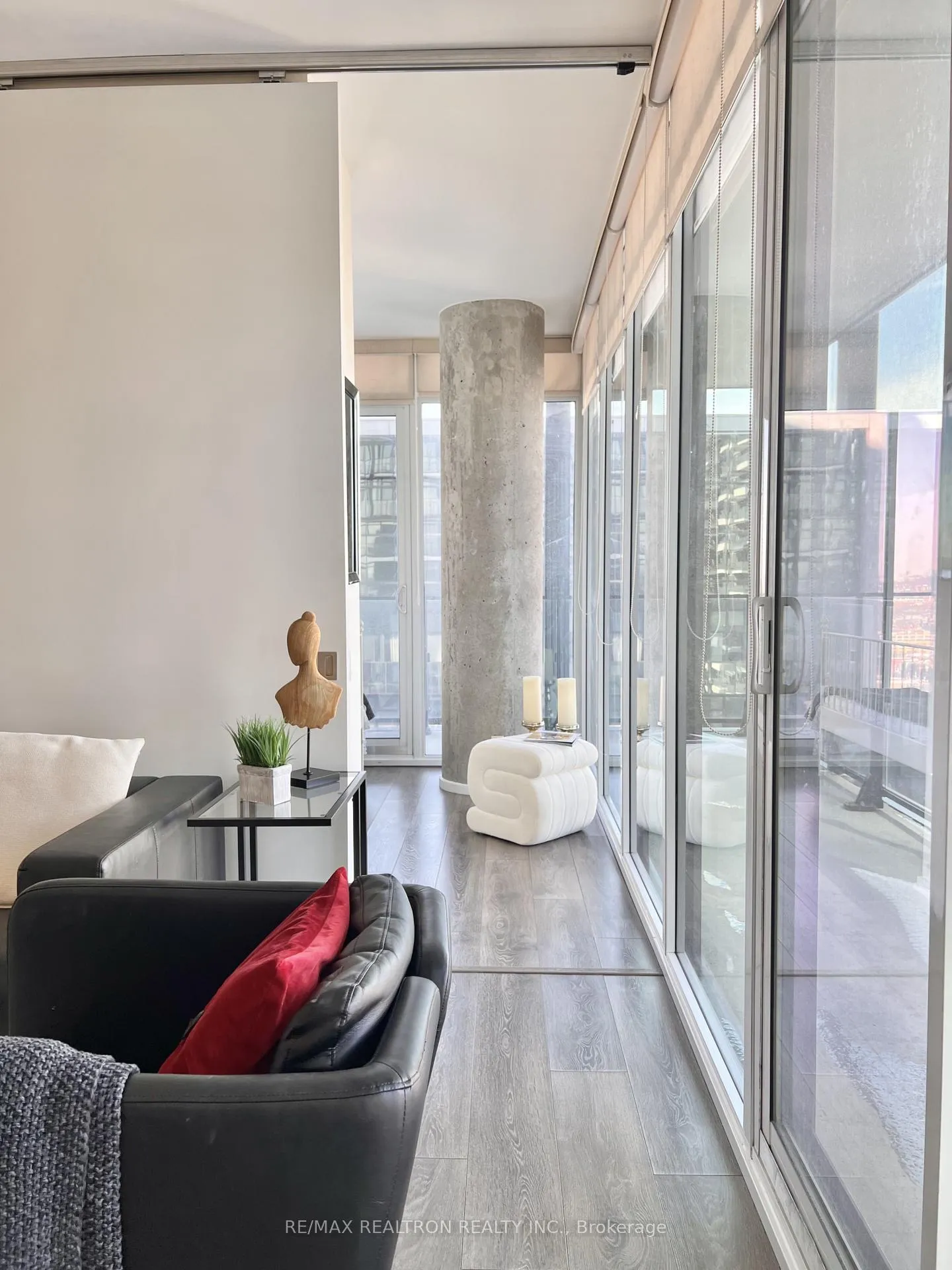 Photo 17 of Unit 2708, 125 Peter Street, Toronto, Waterfront Communities — HOMEH