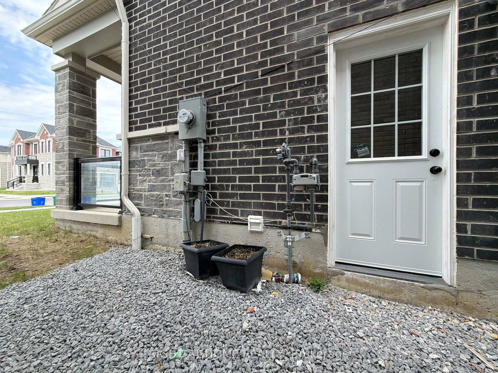 Photo 4 of Unit BASEMENT, 1489 Hawktail Path, Pickering, Rural Pickering — HOMEH