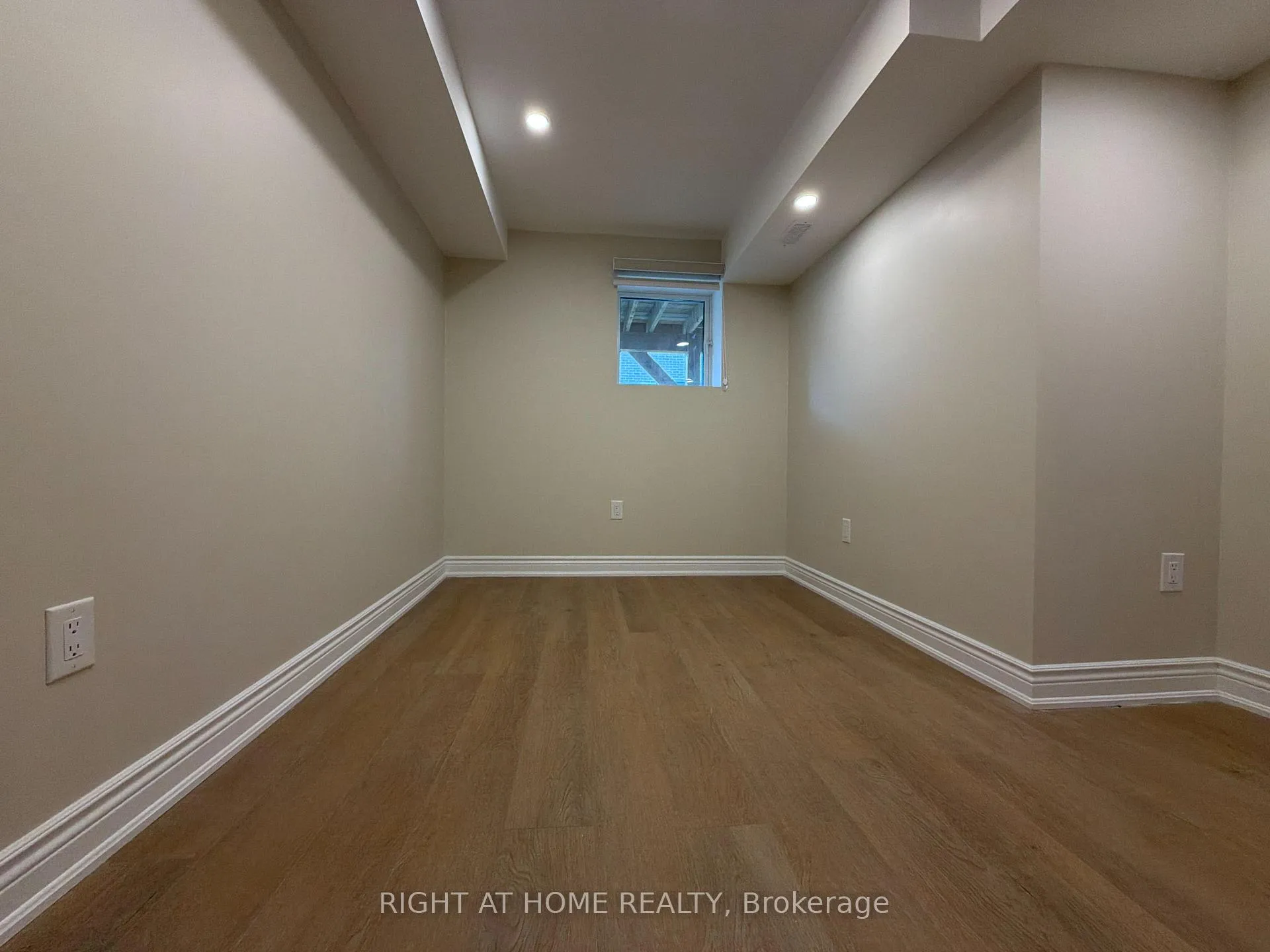 Photo 17 of Unit BASEMENT, 1489 Hawktail Path, Pickering, Rural Pickering — HOMEH