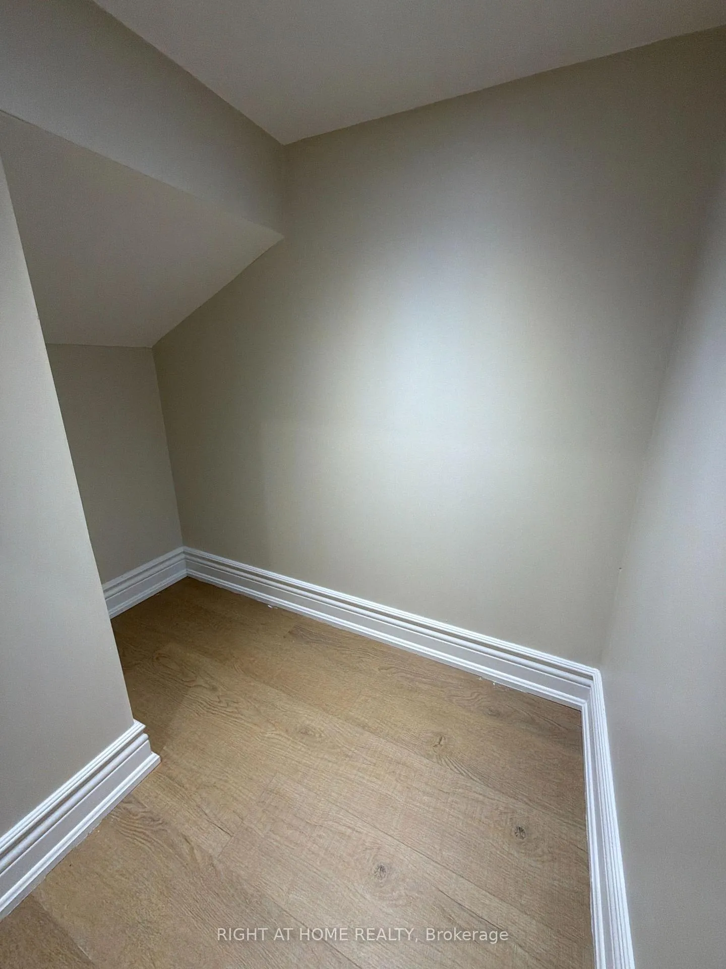 Photo 28 of Unit BASEMENT, 1489 Hawktail Path, Pickering, Rural Pickering — HOMEH