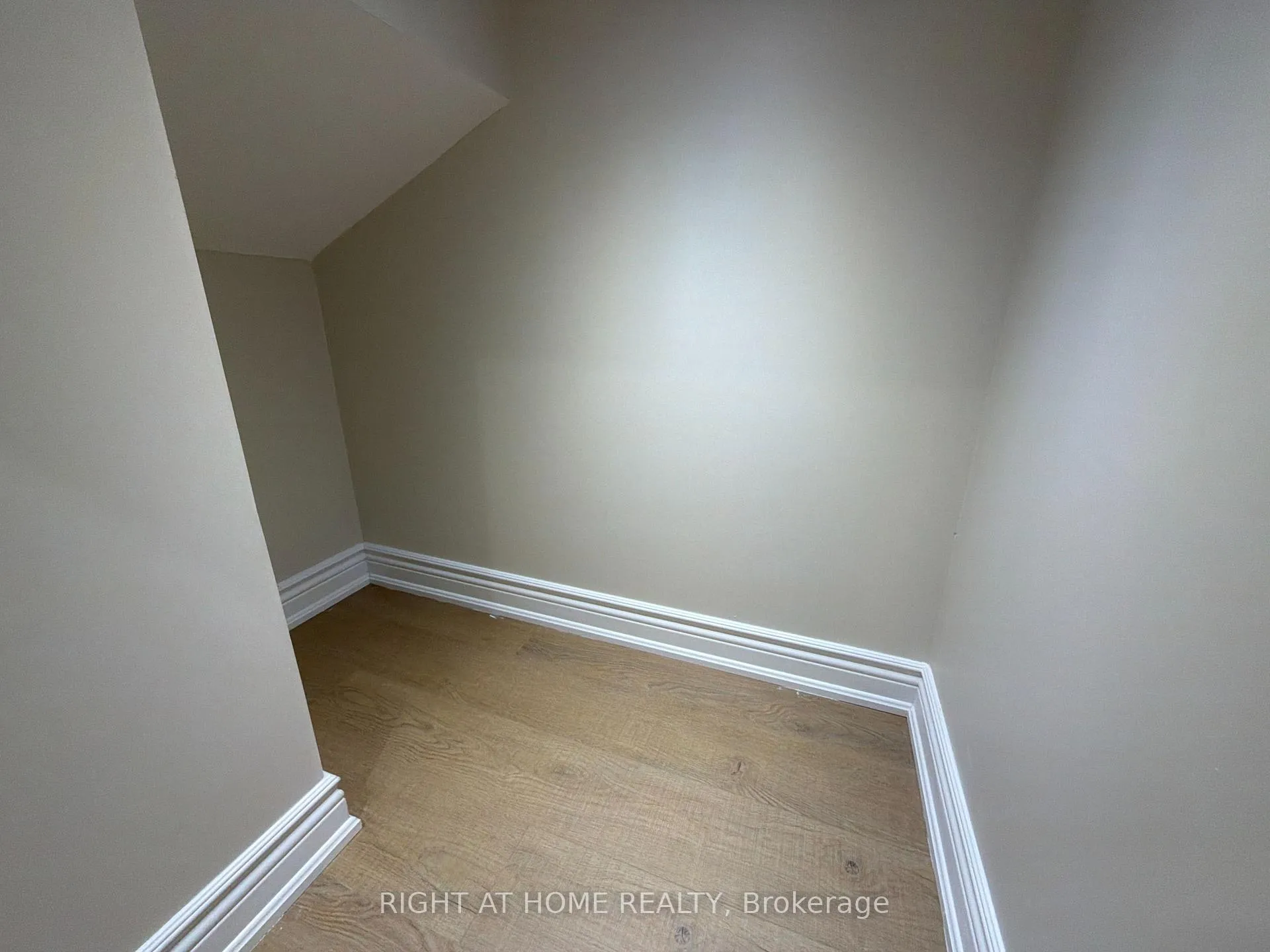 Photo 29 of Unit BASEMENT, 1489 Hawktail Path, Pickering, Rural Pickering — HOMEH