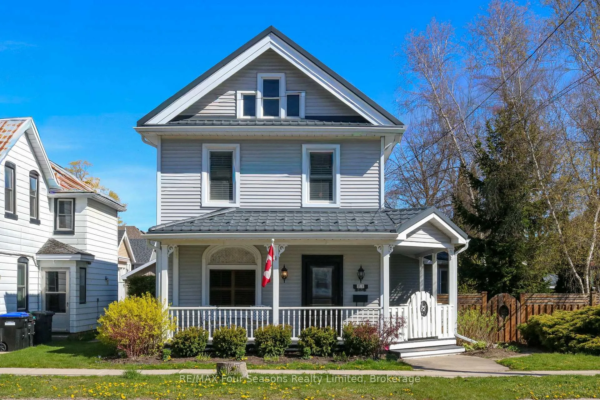 Photo 1 of 77 Fourth Street W, Collingwood — HOMEH