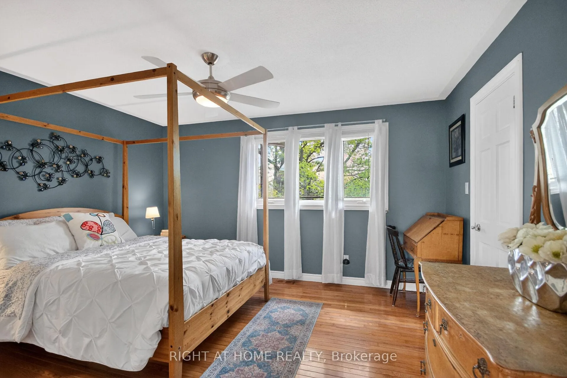 Photo 18 of 20 Palsen Street, Ottawa, Meadowlands/Crestview — HOMEH