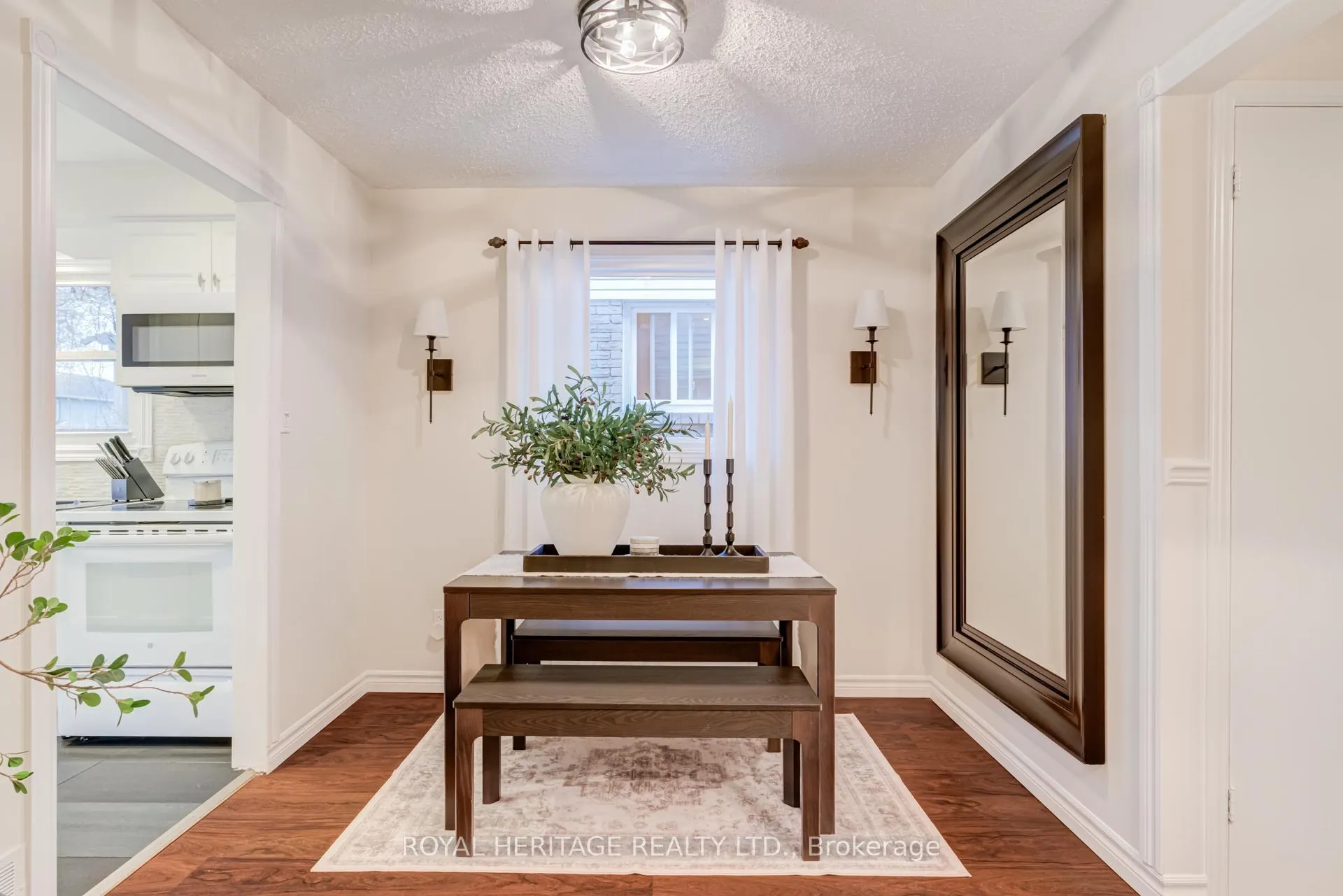 Photo 12 of 188 Adele Crescent, Oshawa, McLaughlin — HOMEH