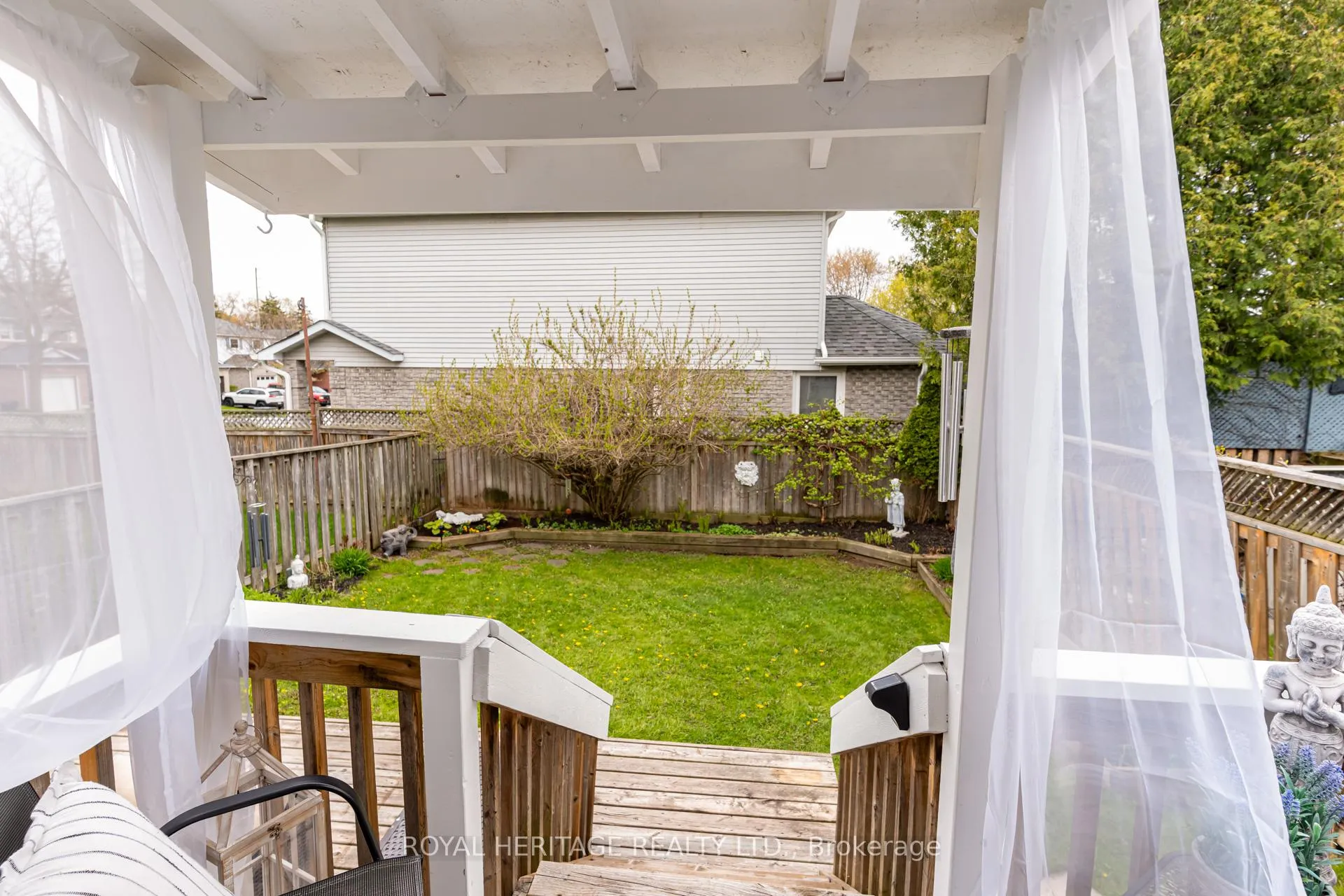 Photo 37 of 188 Adele Crescent, Oshawa, McLaughlin — HOMEH