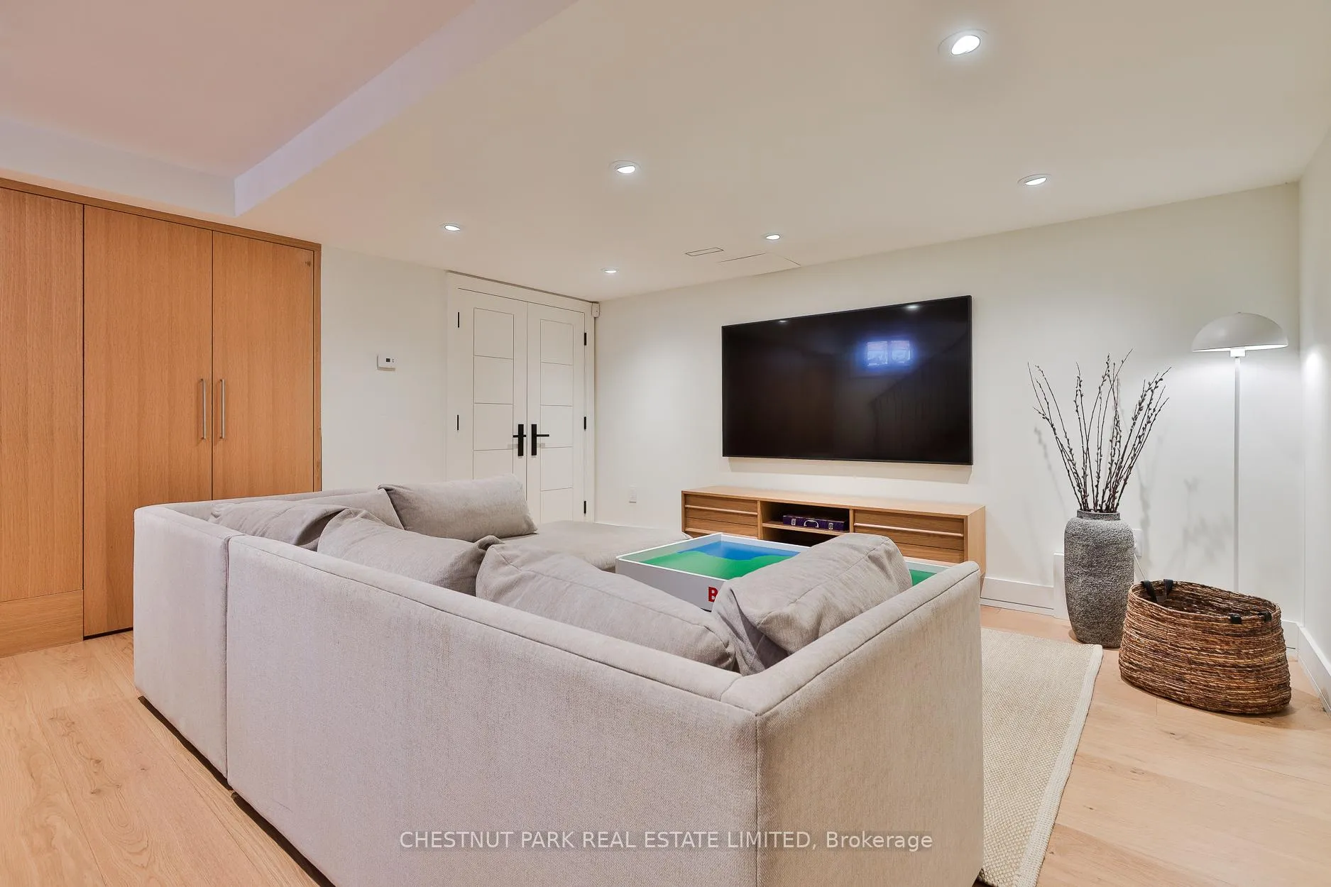 Photo 42 of 84 Hanna Road, Toronto, Leaside — HOMEH