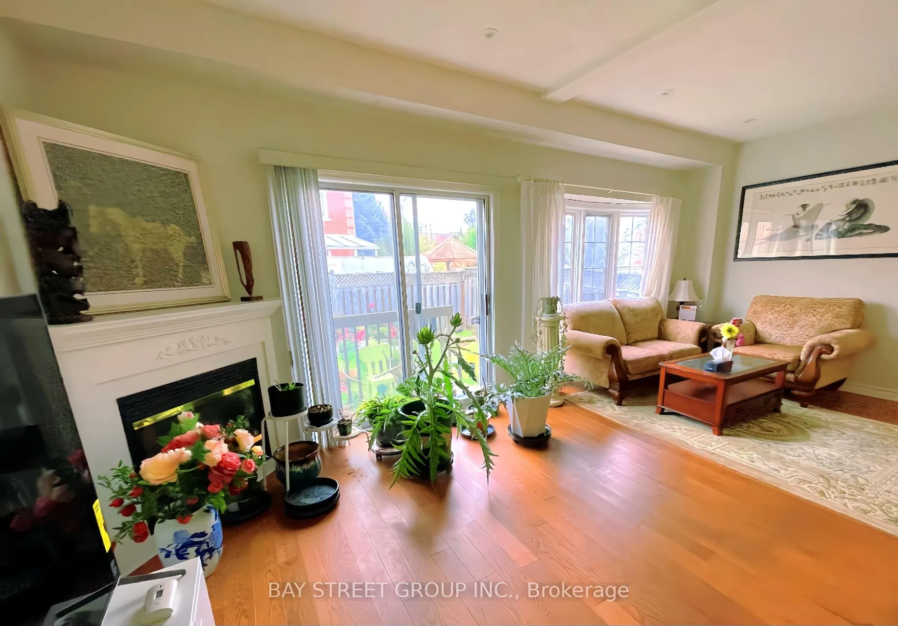 Photo 2 of 200 Milliken Meadows Drive, Markham, Milliken Mills West — HOMEH