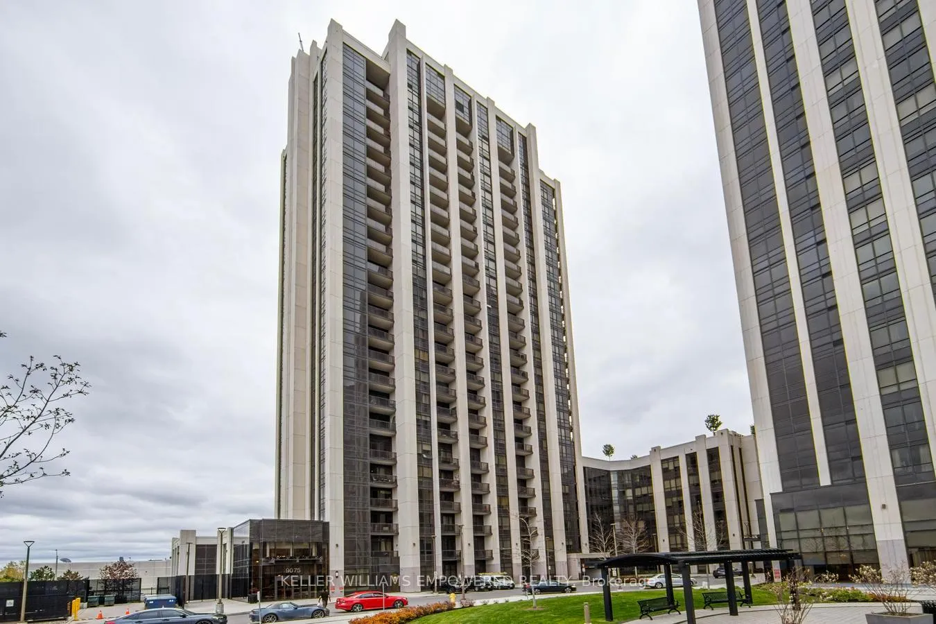 Photo 1 of Unit 116, 9075 Jane Street, Vaughan, Concord — HOMEH