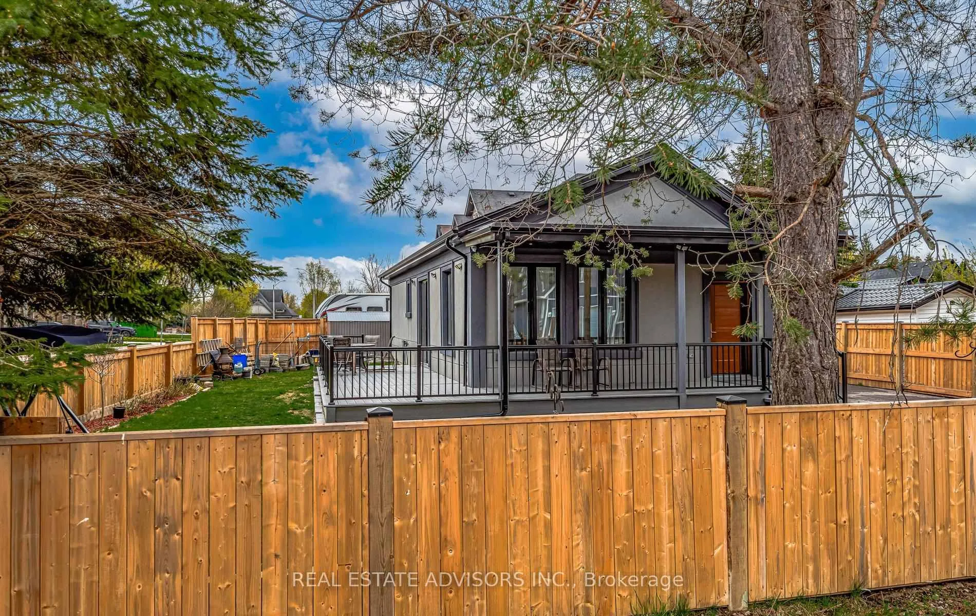 Photo 2 of 679 Florence Road, Innisfil, Alcona — HOMEH