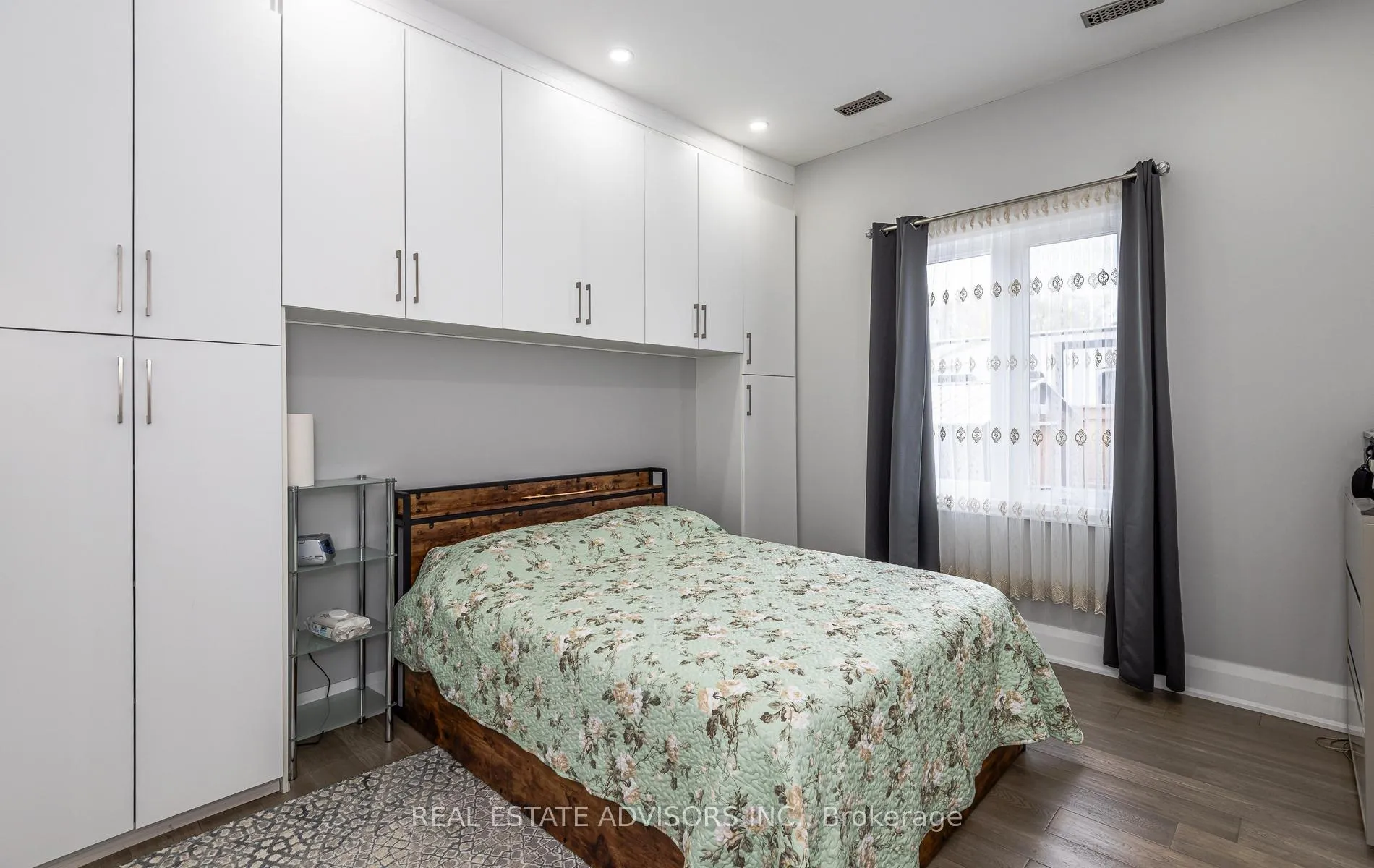 Photo 12 of 679 Florence Road, Innisfil, Alcona — HOMEH