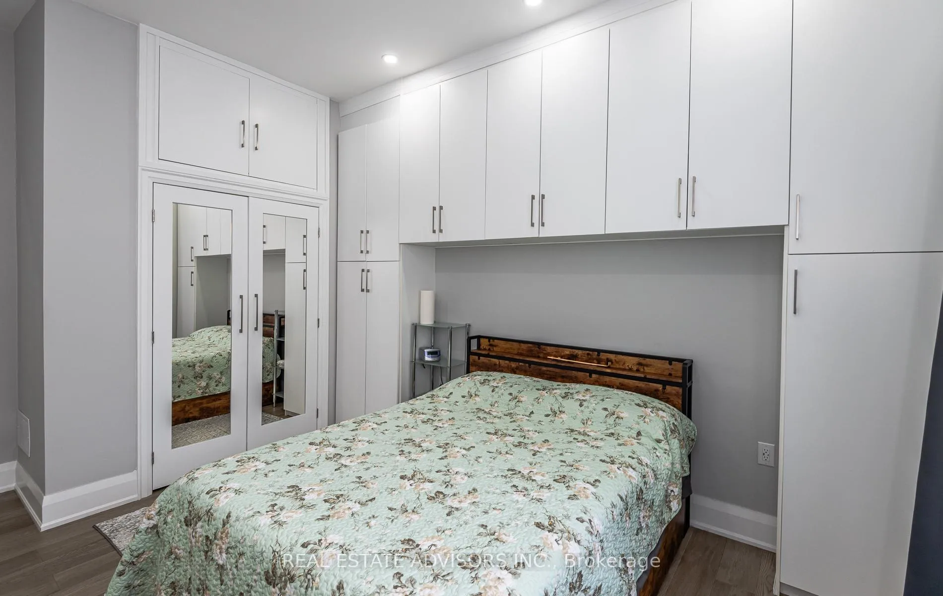Photo 13 of 679 Florence Road, Innisfil, Alcona — HOMEH