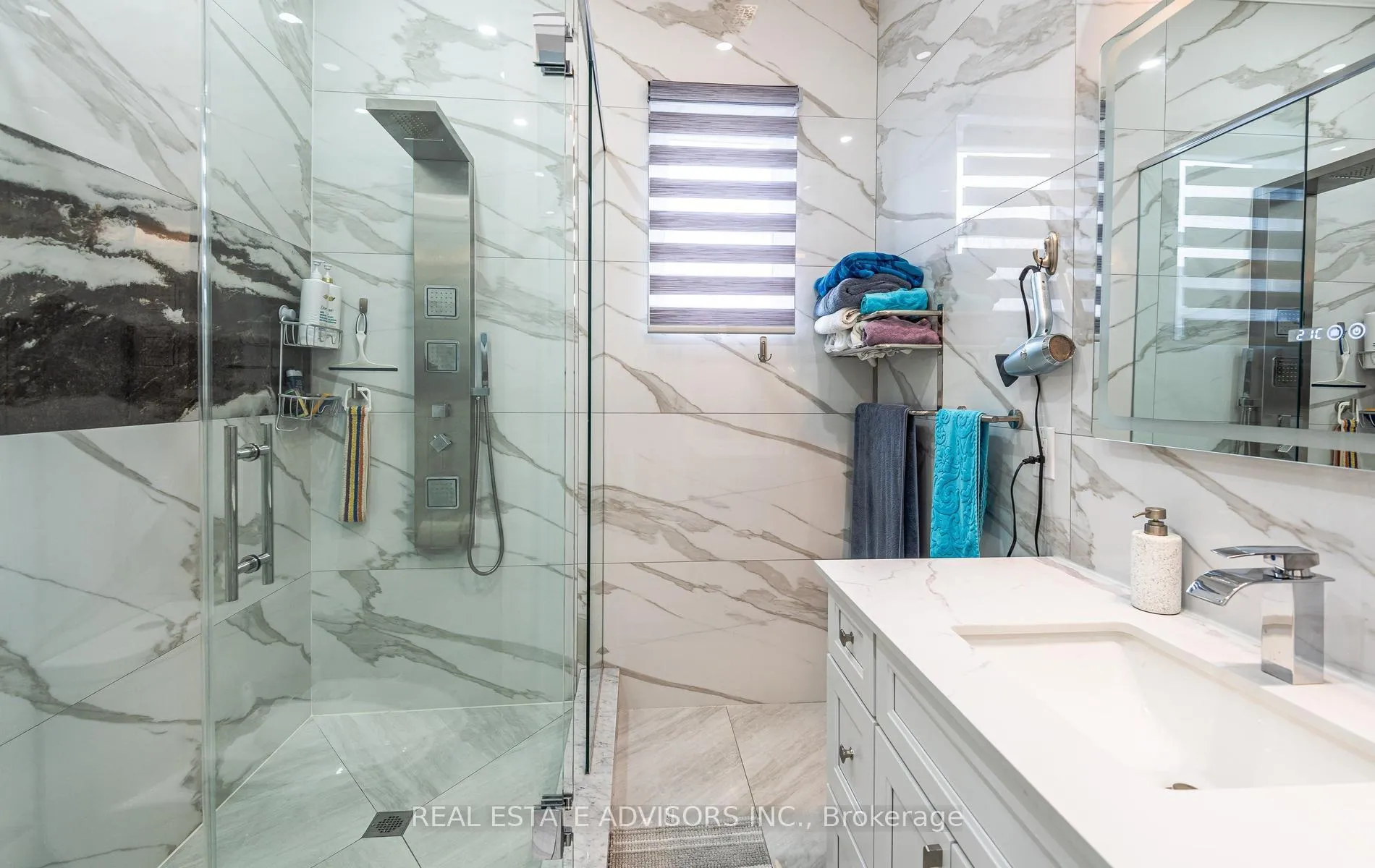 Photo 14 of 679 Florence Road, Innisfil, Alcona — HOMEH