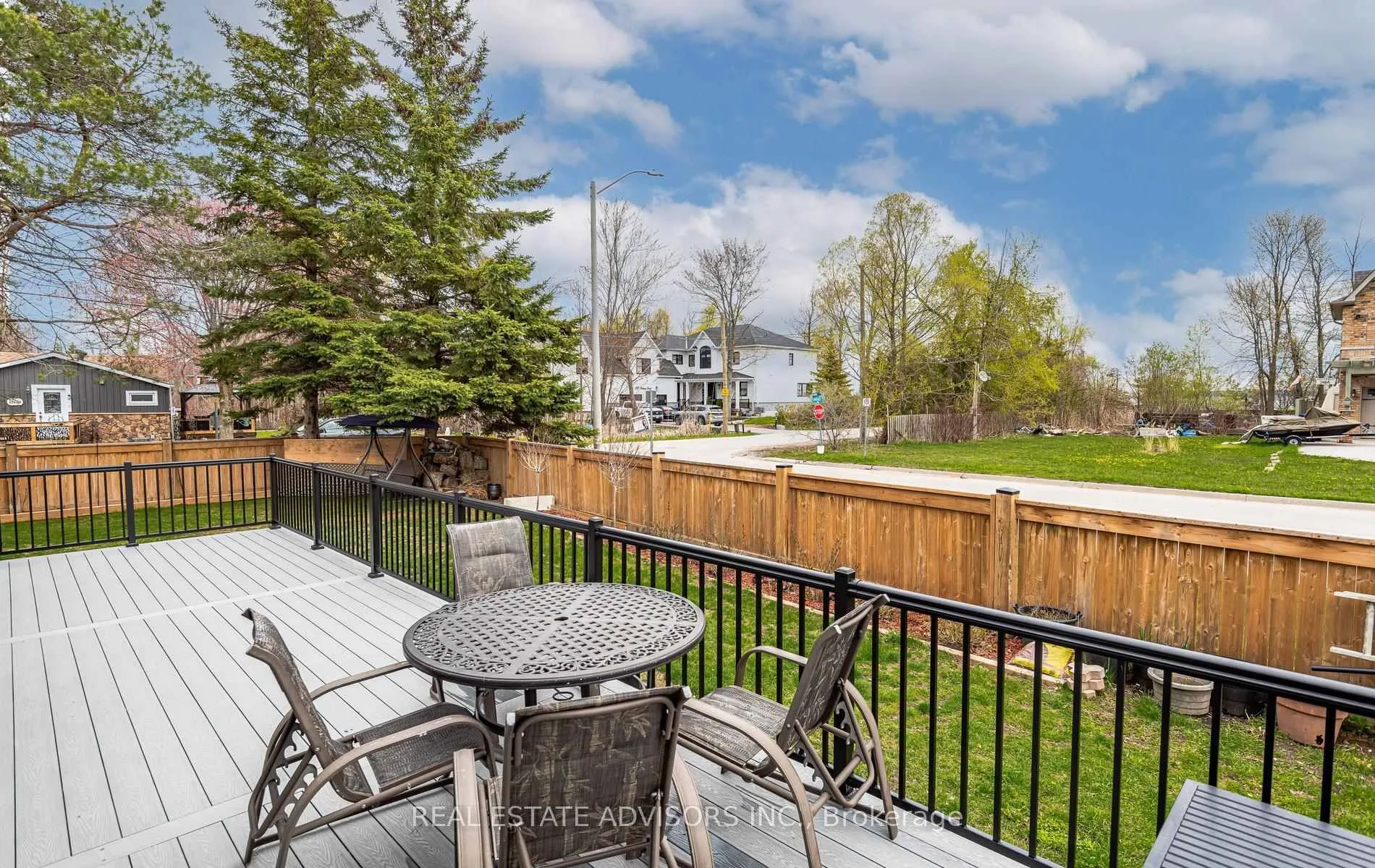Photo 18 of 679 Florence Road, Innisfil, Alcona — HOMEH