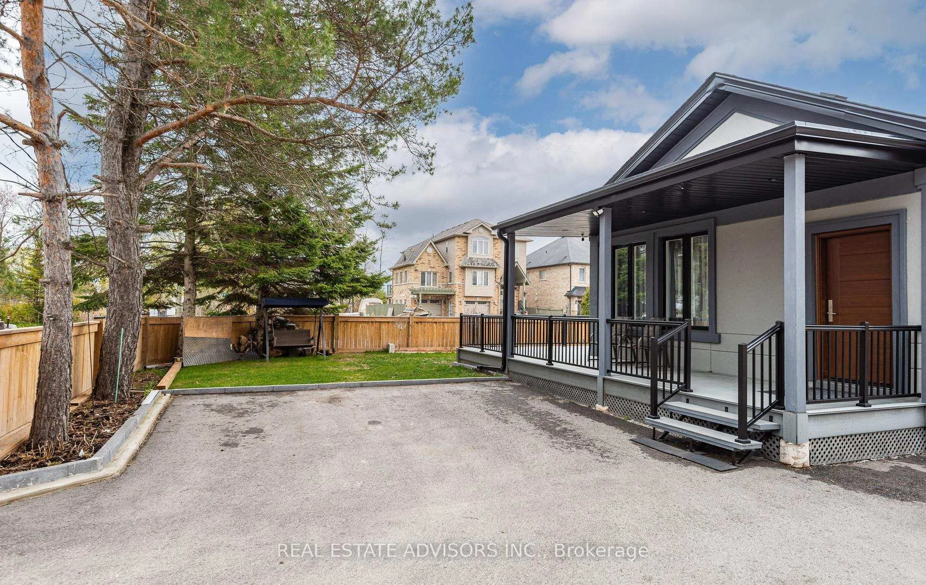 Photo 19 of 679 Florence Road, Innisfil, Alcona — HOMEH