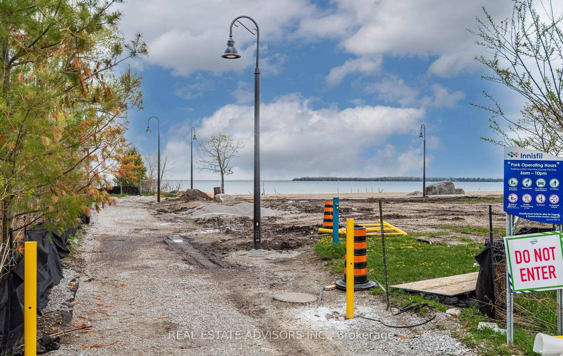 Photo 21 of 679 Florence Road, Innisfil, Alcona — HOMEH