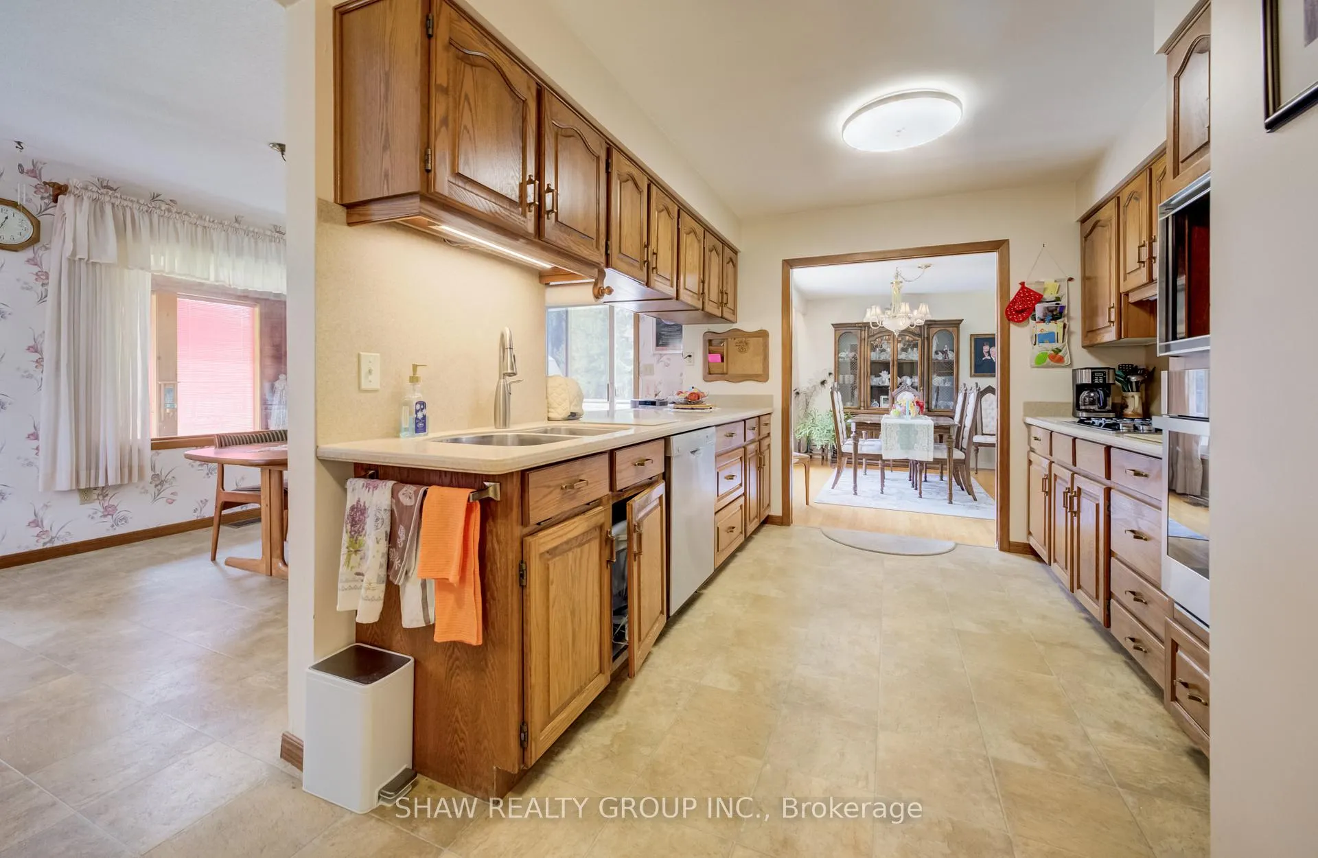 Photo 13 of 2236 Governors Road, Hamilton, Rural Ancaster — HOMEH