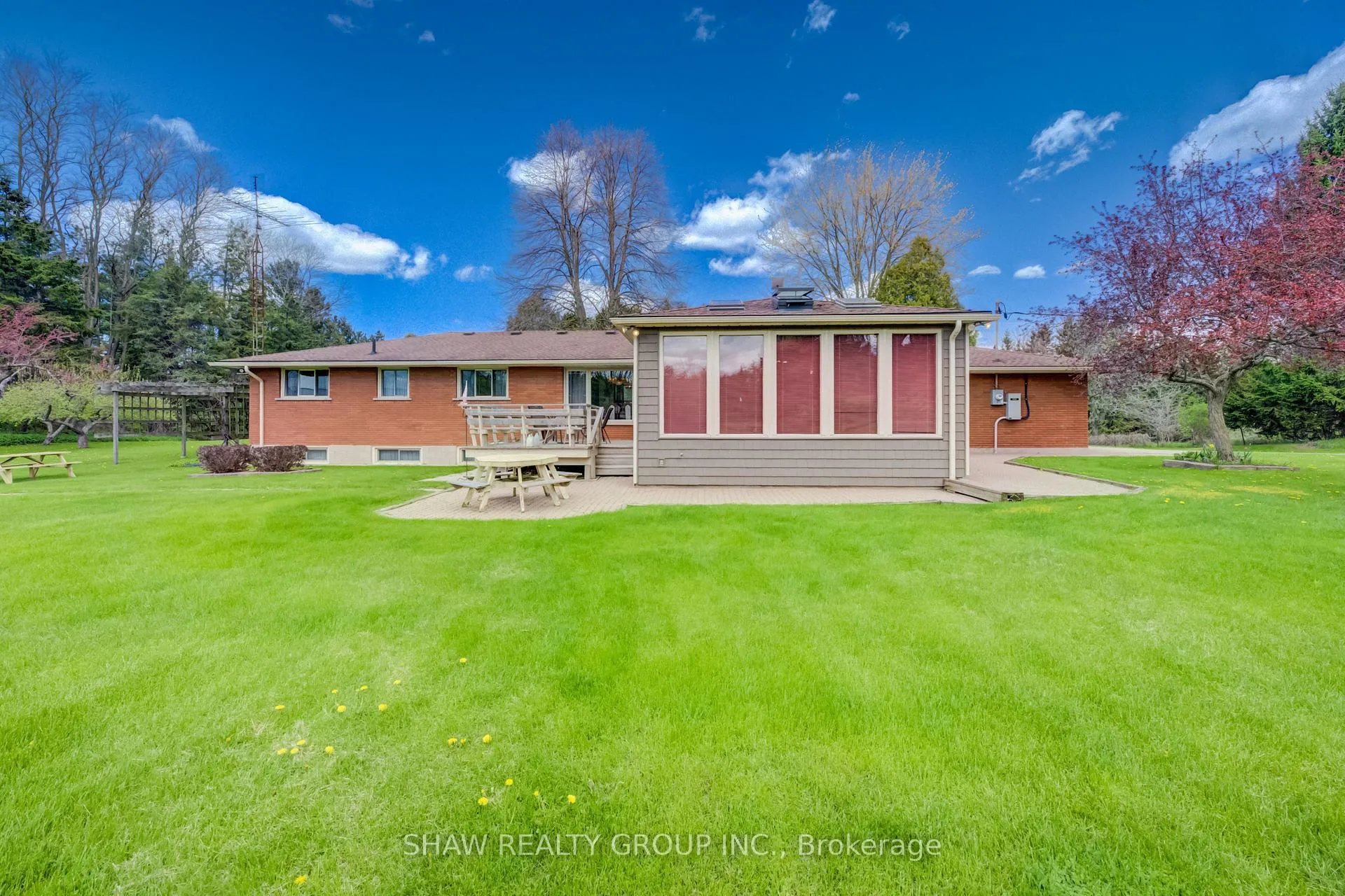 Photo 35 of 2236 Governors Road, Hamilton, Rural Ancaster — HOMEH