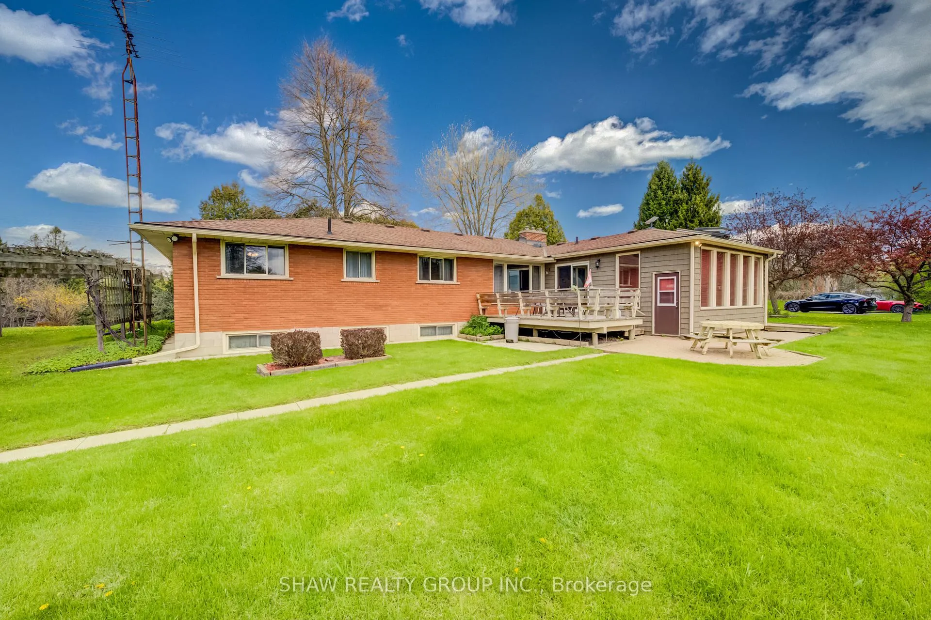 Photo 38 of 2236 Governors Road, Hamilton, Rural Ancaster — HOMEH