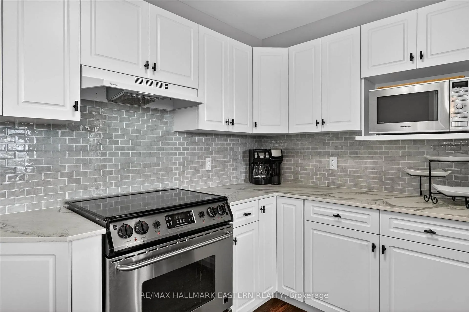 Photo 8 of 1258 Gail Park Drive, Selwyn — HOMEH
