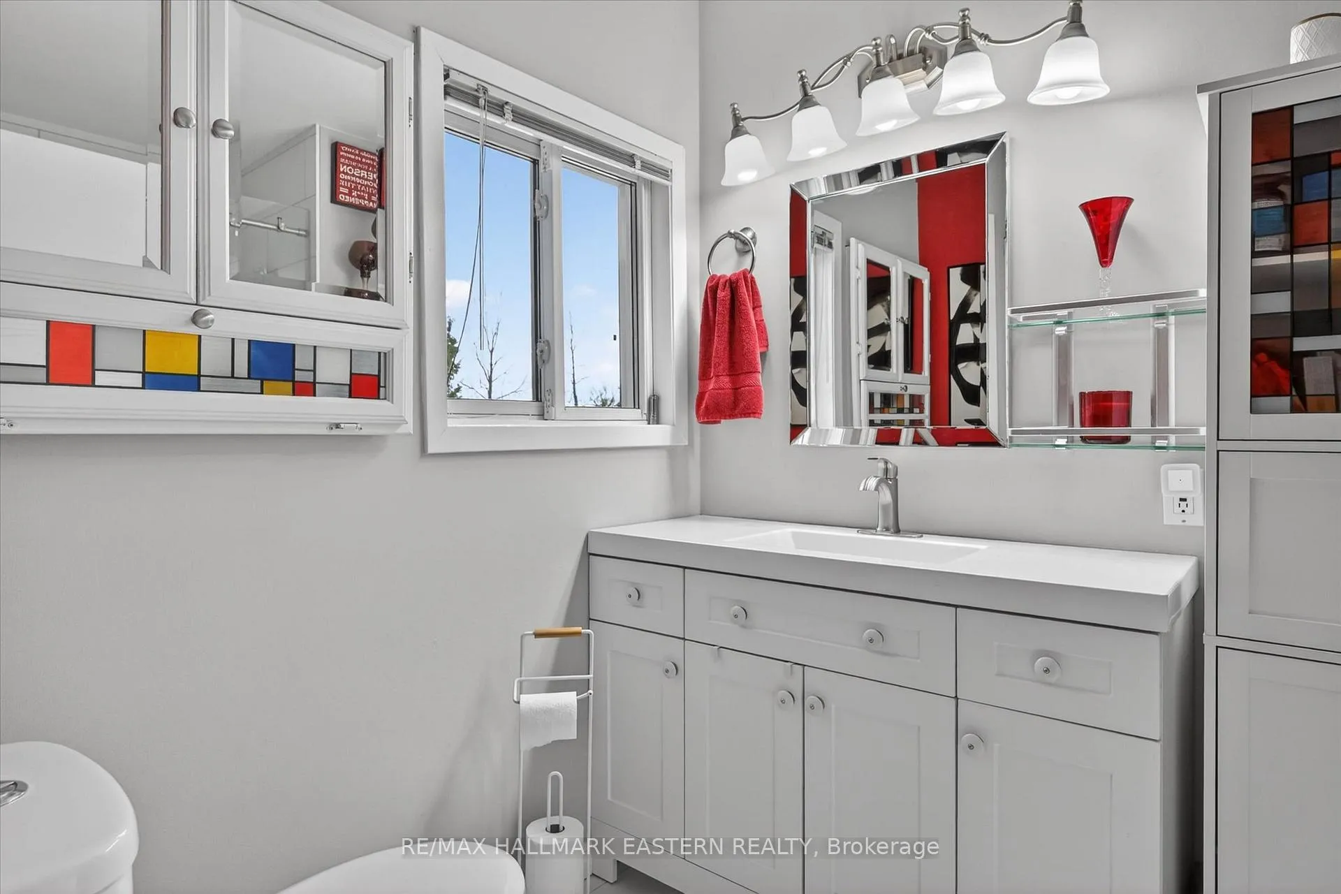 Photo 17 of 1258 Gail Park Drive, Selwyn — HOMEH