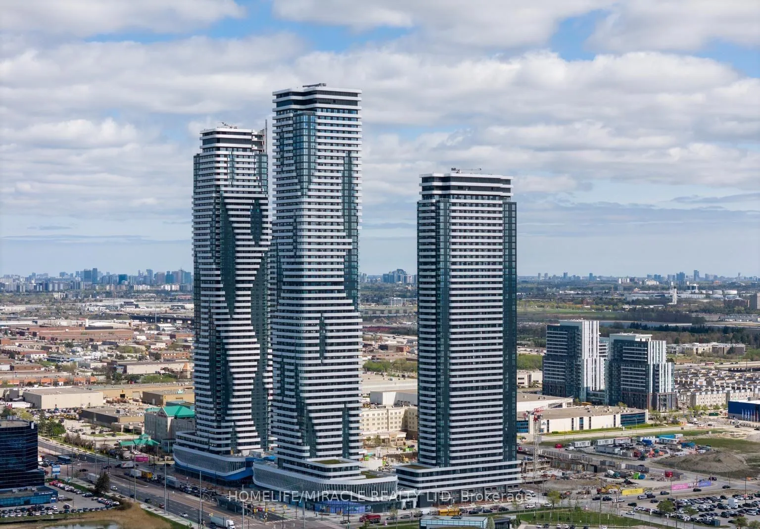 Photo 1 of Unit 1811, 225 Commerce Street, Vaughan, Vaughan Corporate Centre — HOMEH
