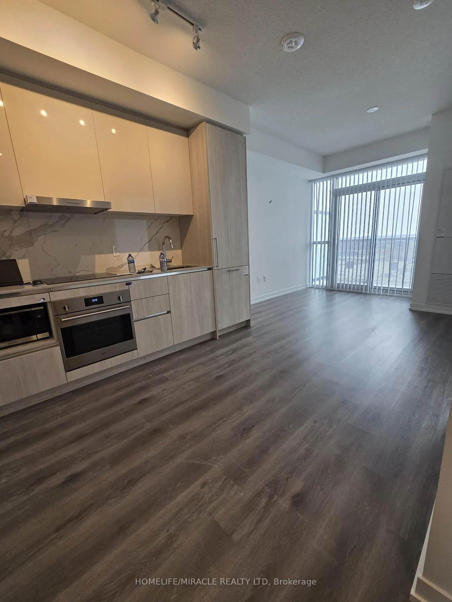 Photo 4 of Unit 1811, 225 Commerce Street, Vaughan, Vaughan Corporate Centre — HOMEH