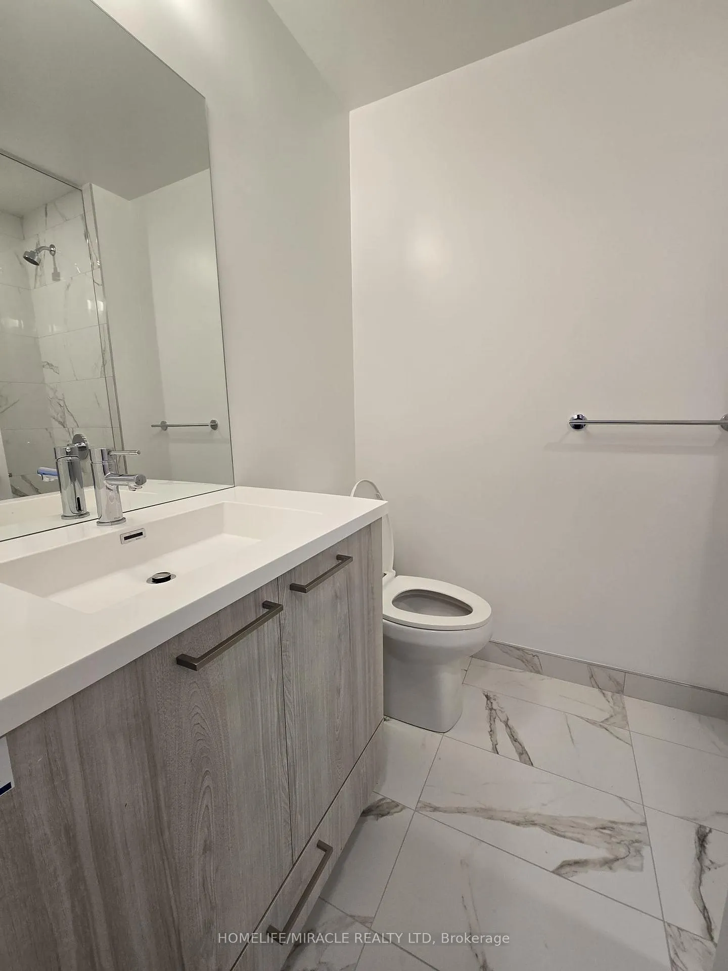 Photo 9 of Unit 1811, 225 Commerce Street, Vaughan, Vaughan Corporate Centre — HOMEH