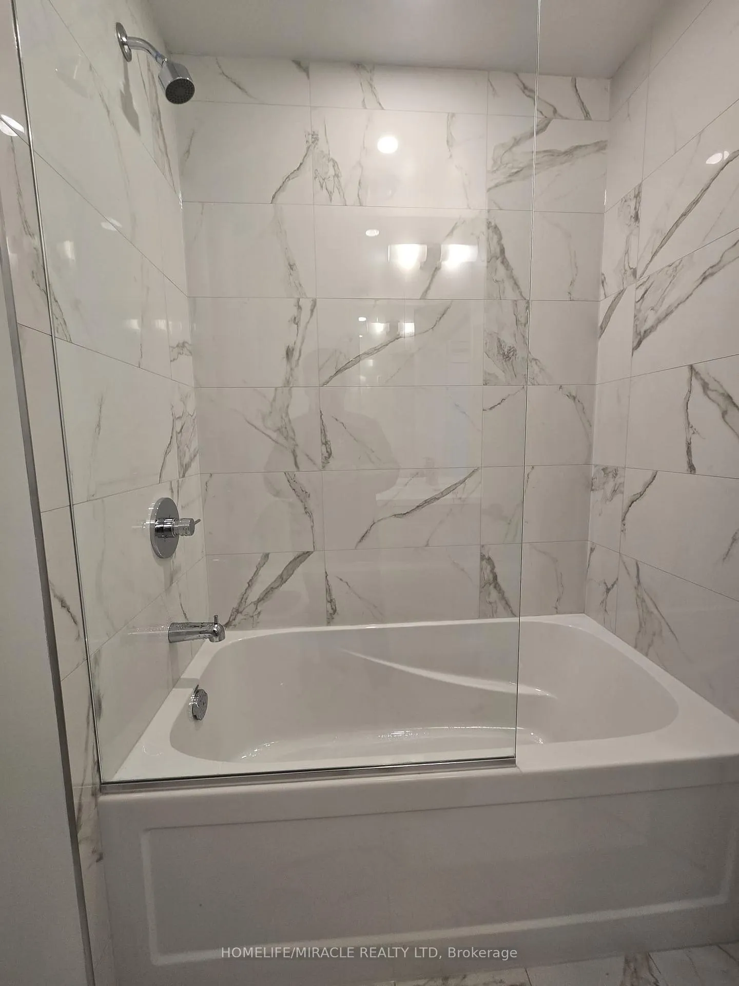 Photo 10 of Unit 1811, 225 Commerce Street, Vaughan, Vaughan Corporate Centre — HOMEH