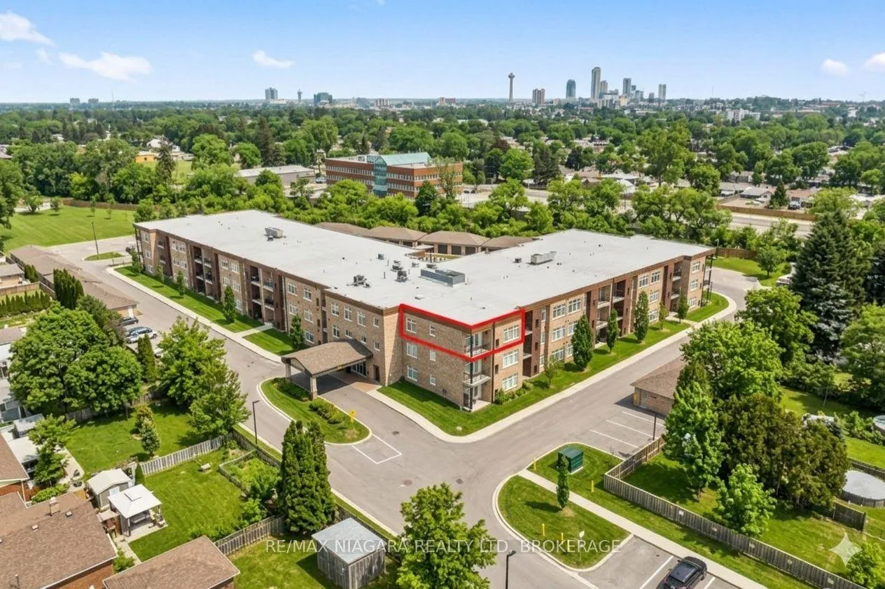 Photo 1 of Unit 300, 4644 Pettit Avenue, Niagara Falls, Morrison — HOMEH