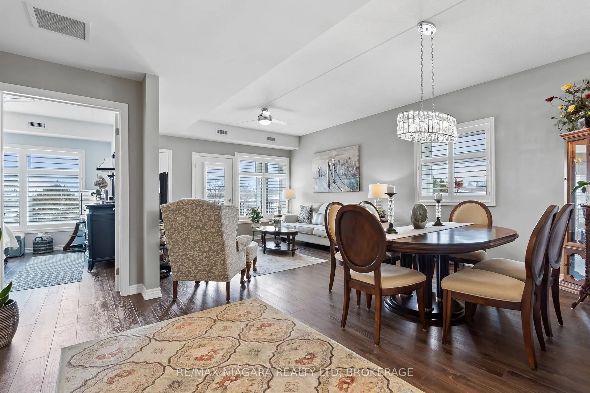 Photo 10 of Unit 300, 4644 Pettit Avenue, Niagara Falls, Morrison — HOMEH