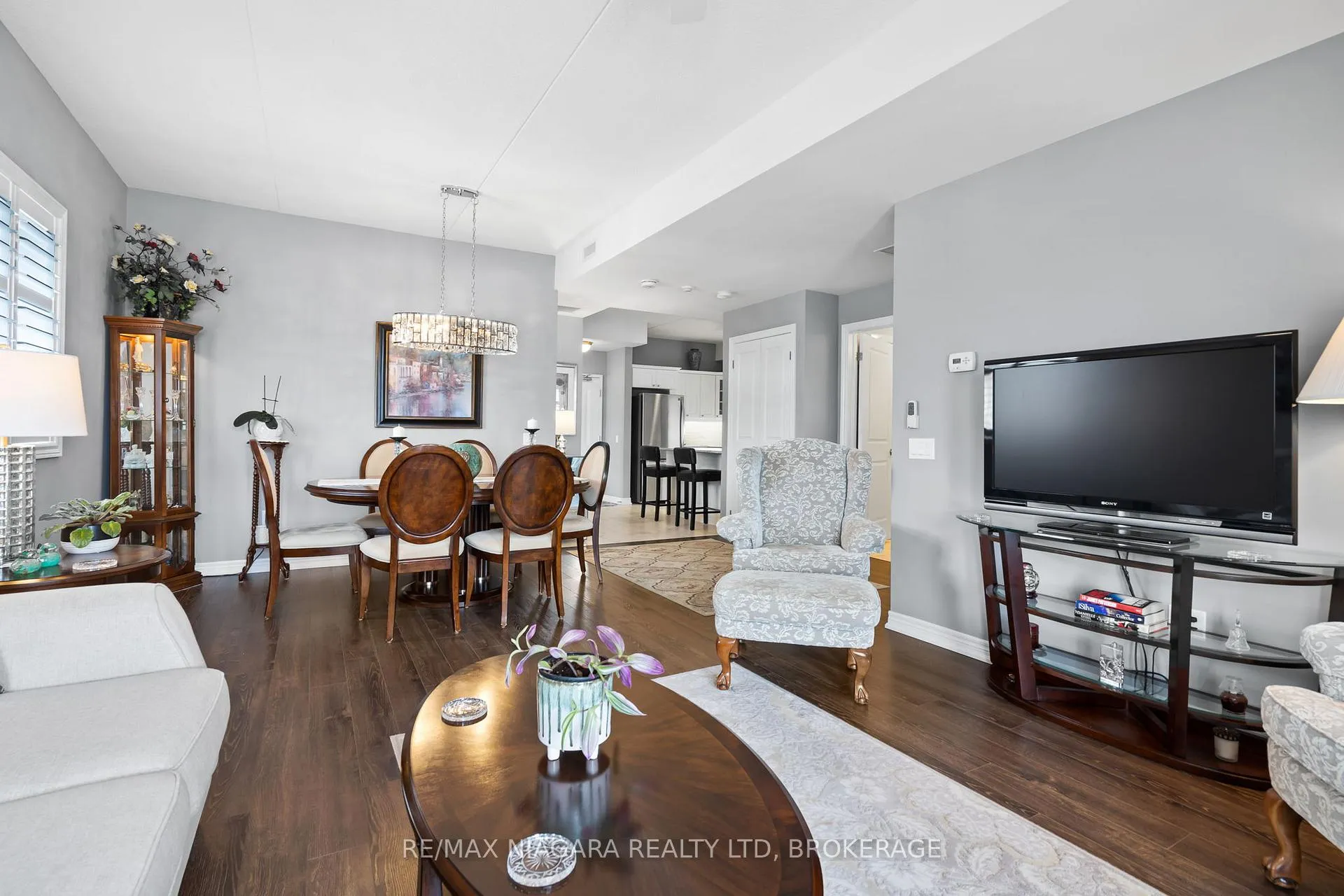 Photo 13 of Unit 300, 4644 Pettit Avenue, Niagara Falls, Morrison — HOMEH