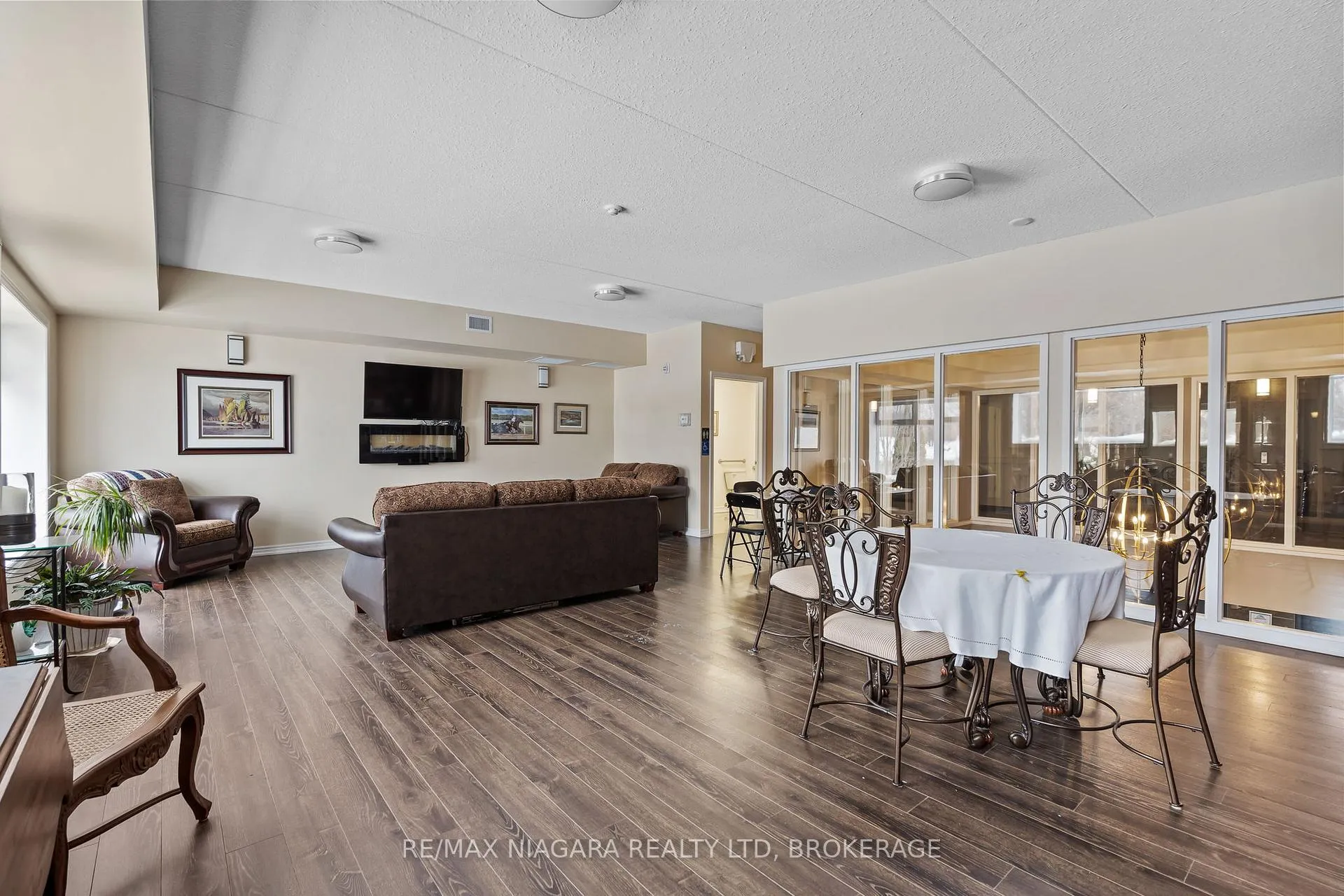 Photo 20 of Unit 300, 4644 Pettit Avenue, Niagara Falls, Morrison — HOMEH