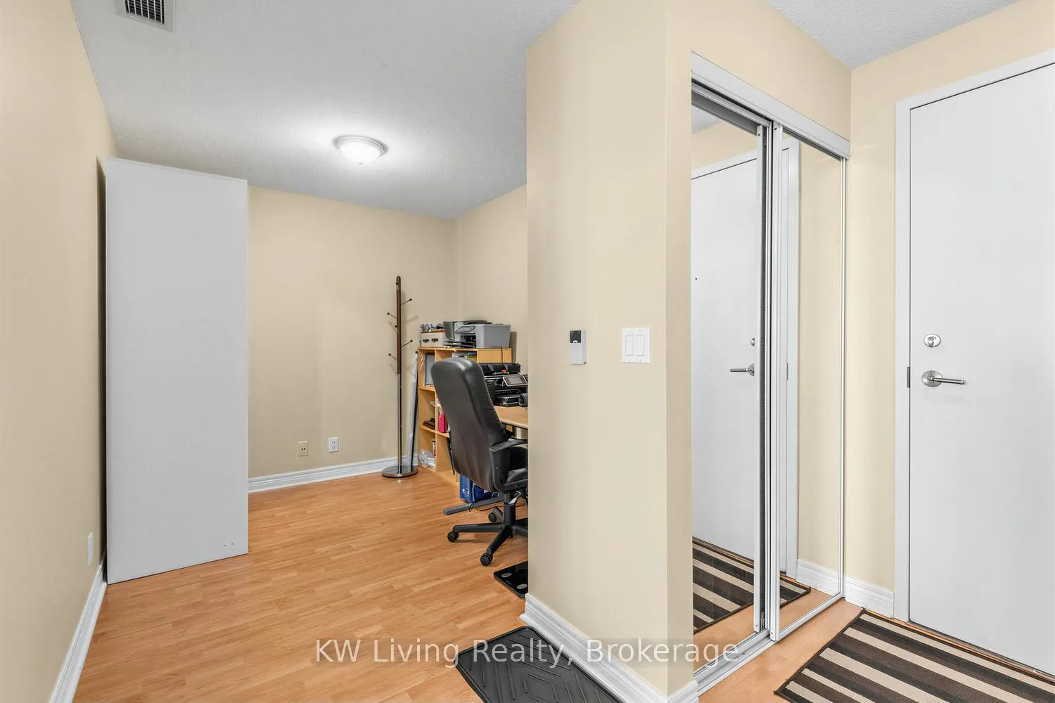 Photo 6 of Unit 1619, 33 Cox Boulevard, Markham, Unionville — HOMEH
