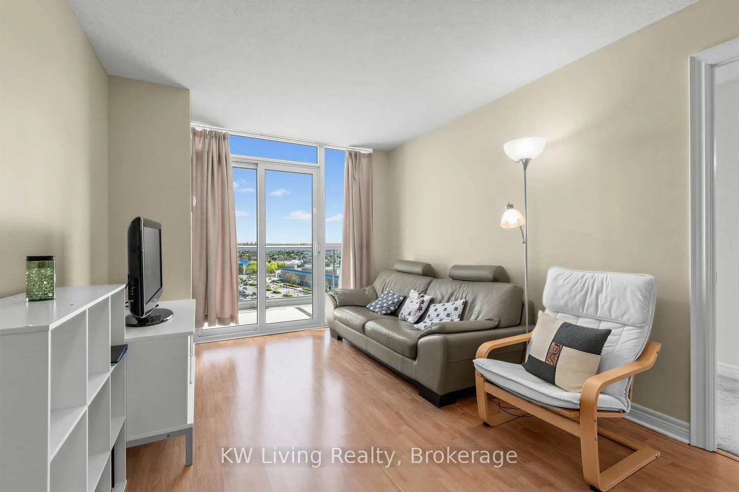 Photo 8 of Unit 1619, 33 Cox Boulevard, Markham, Unionville — HOMEH