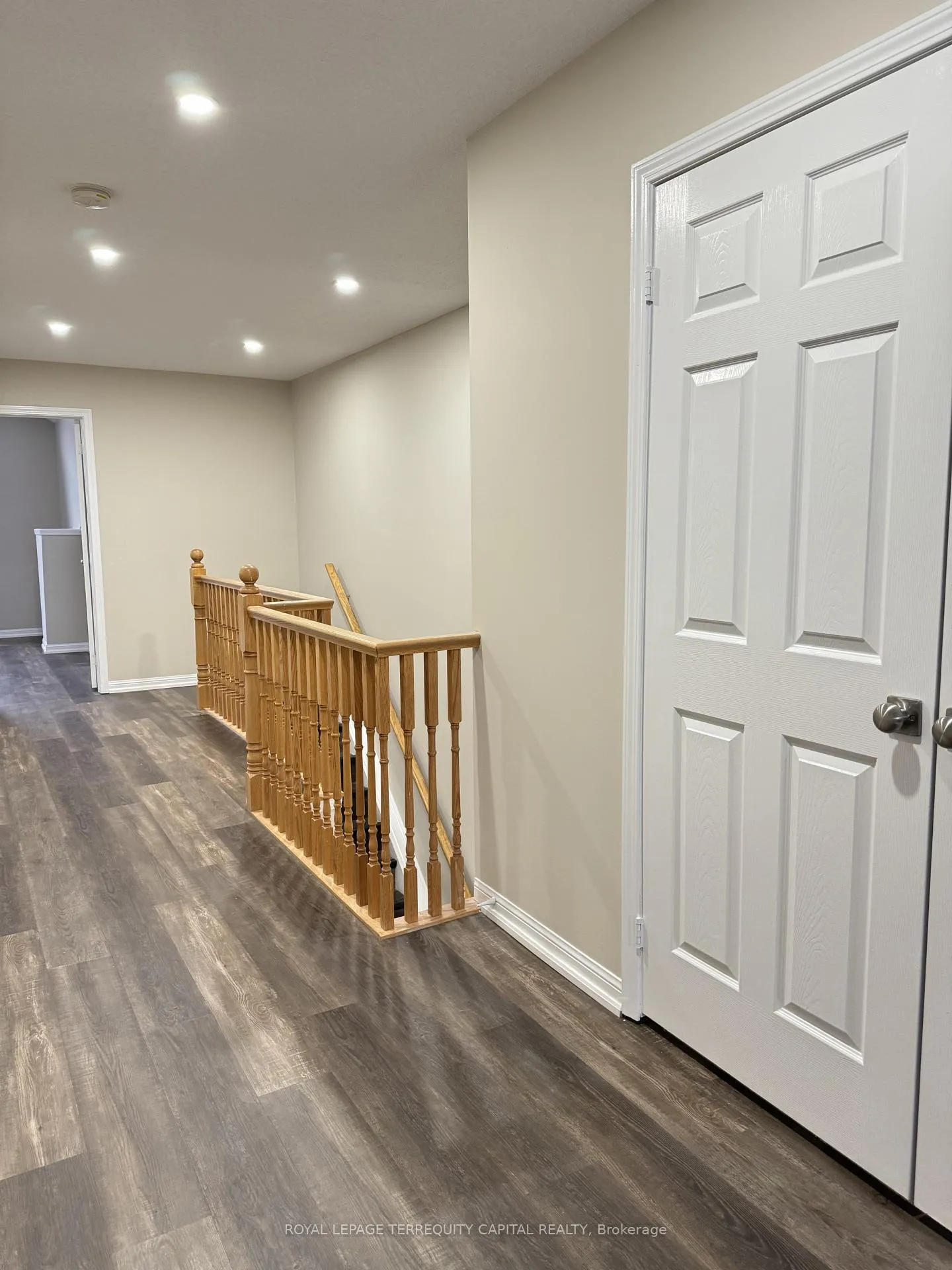 Photo 19 of 349 Edgehill Drive, Barrie, Edgehill Drive — HOMEH