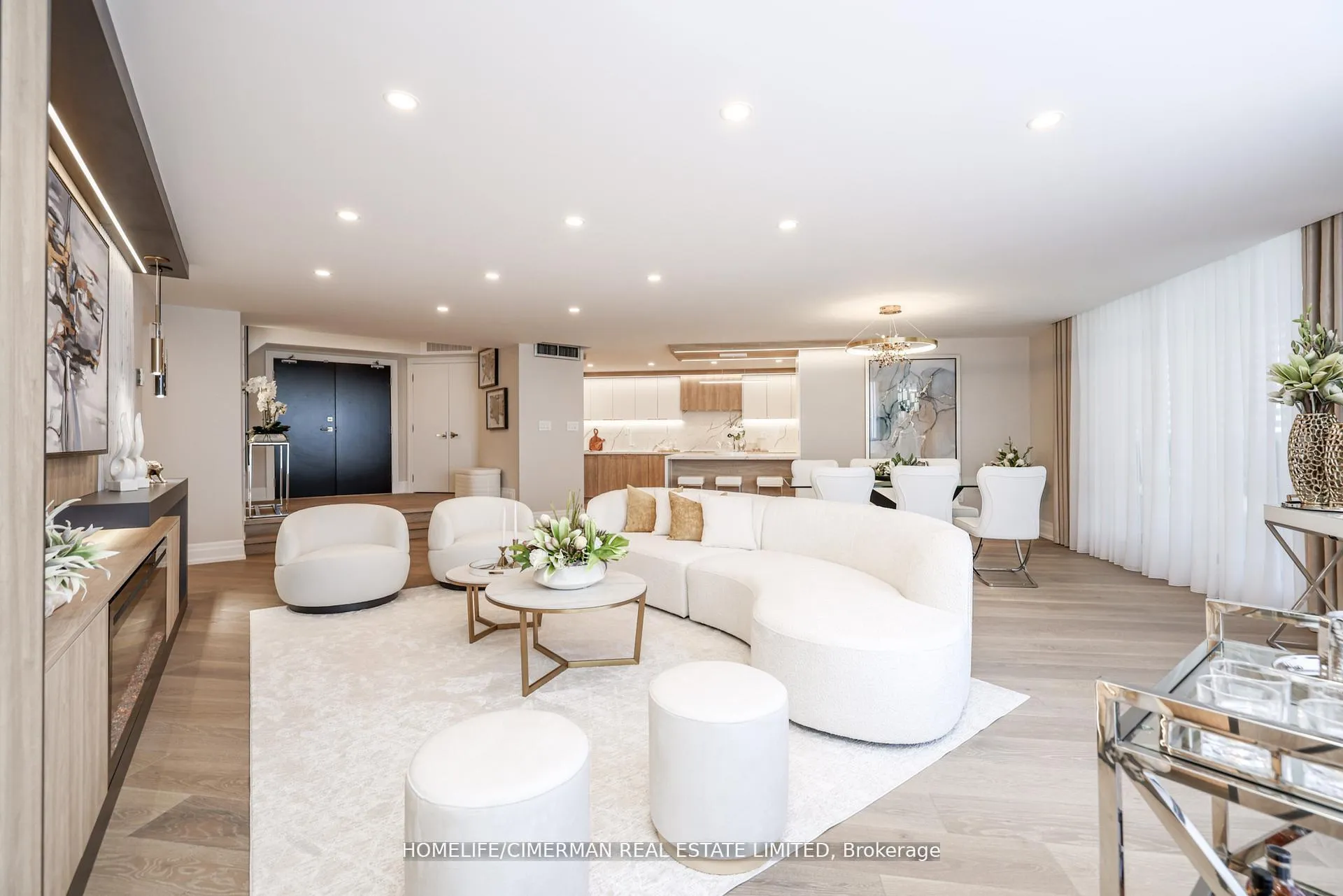 Photo 5 of Unit 1002, 240 Heath Street W, Toronto, Forest Hill South — HOMEH