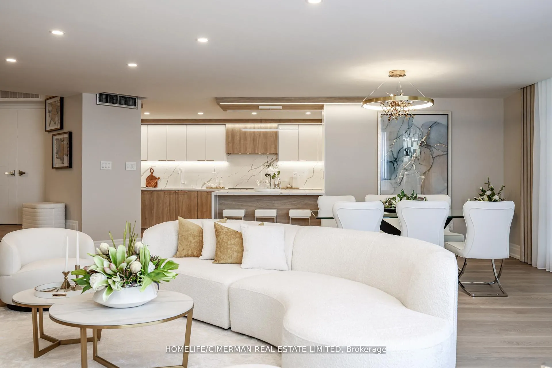 Photo 10 of Unit 1002, 240 Heath Street W, Toronto, Forest Hill South — HOMEH