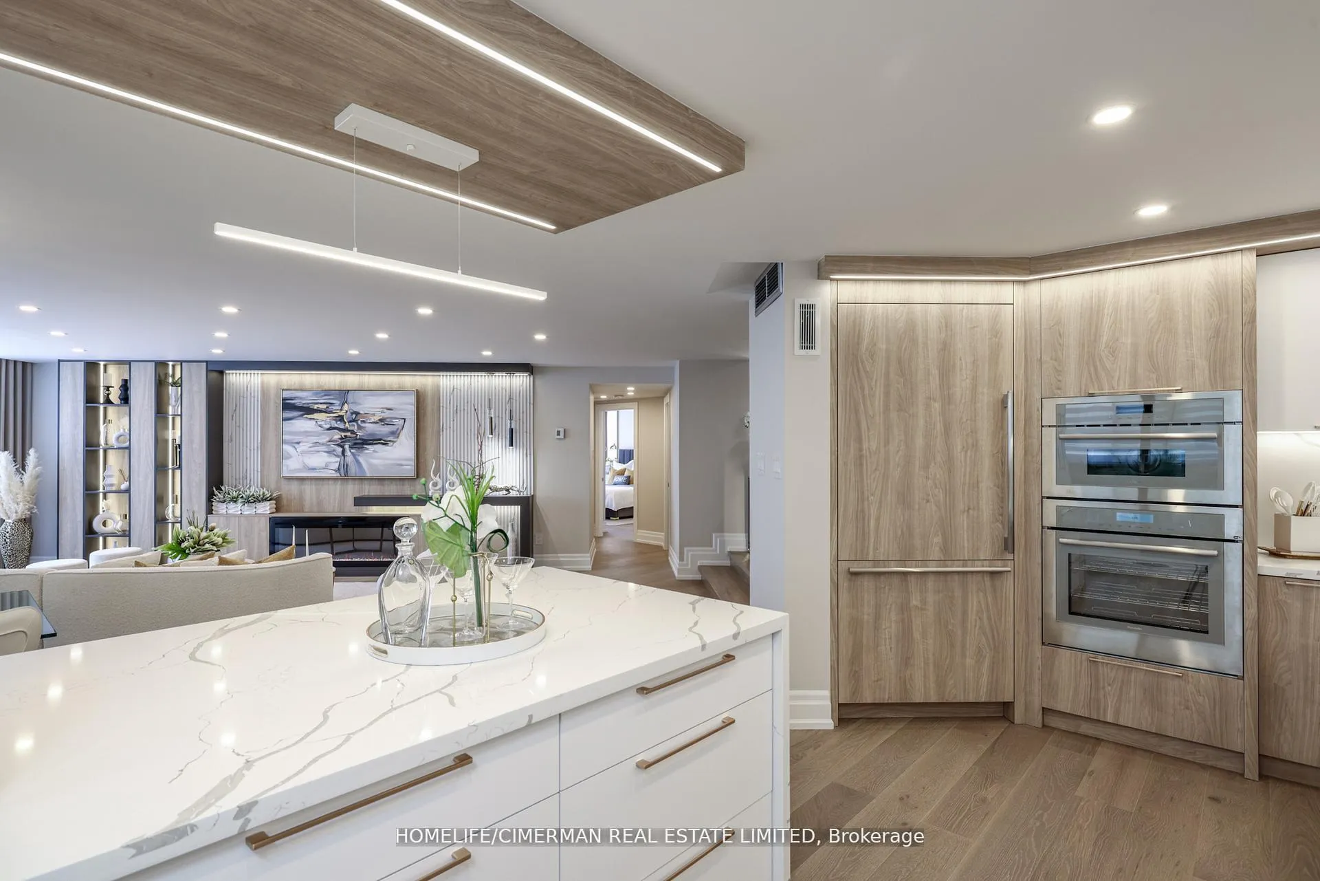 Photo 13 of Unit 1002, 240 Heath Street W, Toronto, Forest Hill South — HOMEH