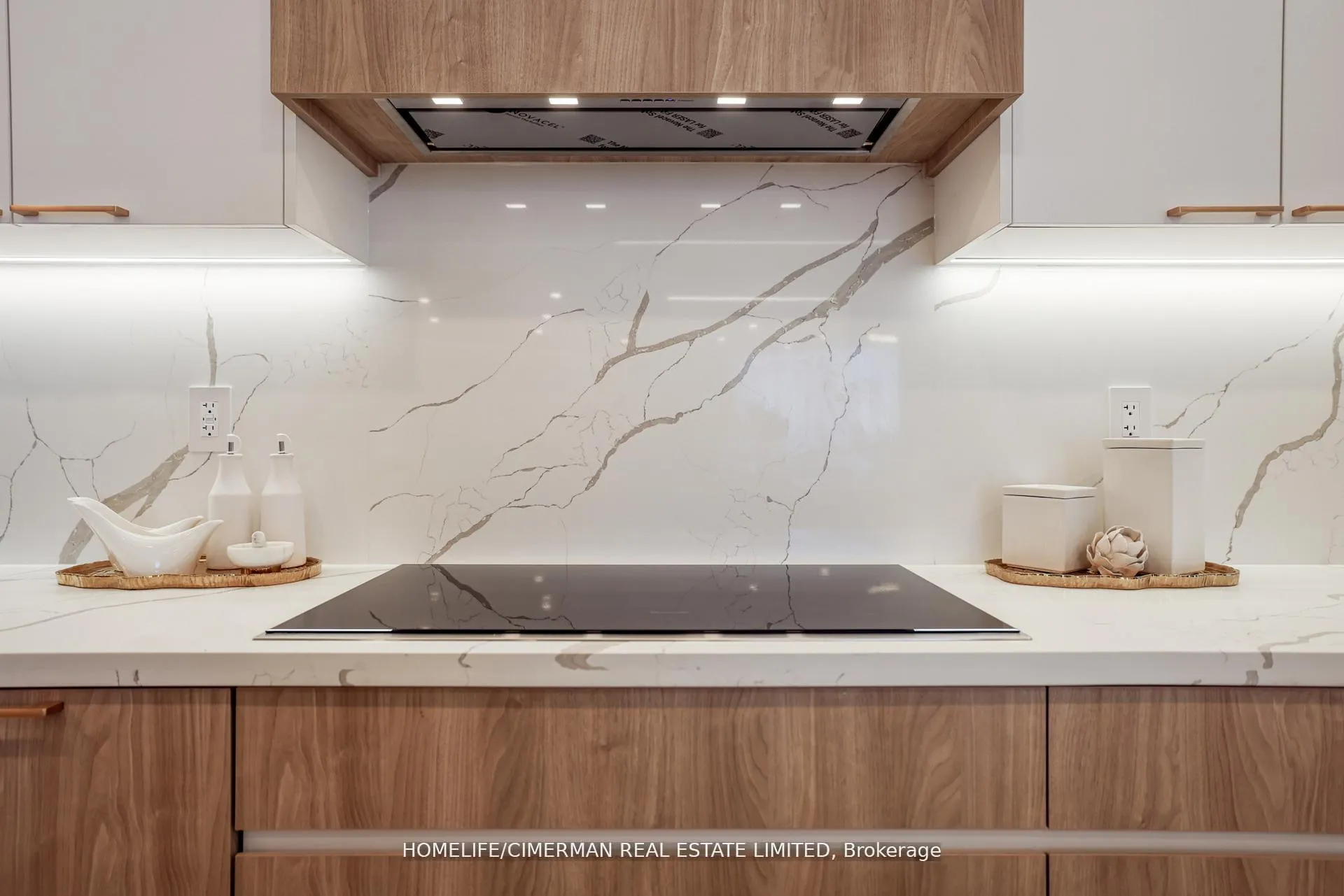 Photo 18 of Unit 1002, 240 Heath Street W, Toronto, Forest Hill South — HOMEH