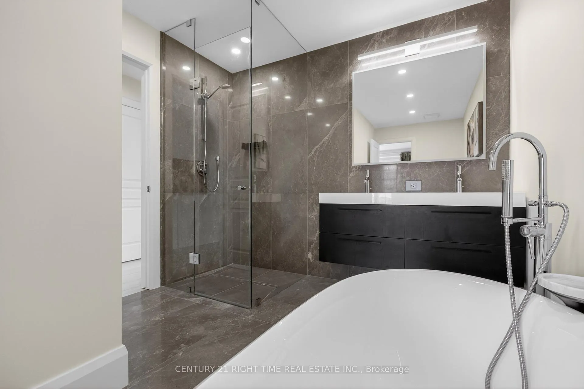 Photo 37 of Unit 35, 1401 Plains Road E, Burlington, Freeman — HOMEH