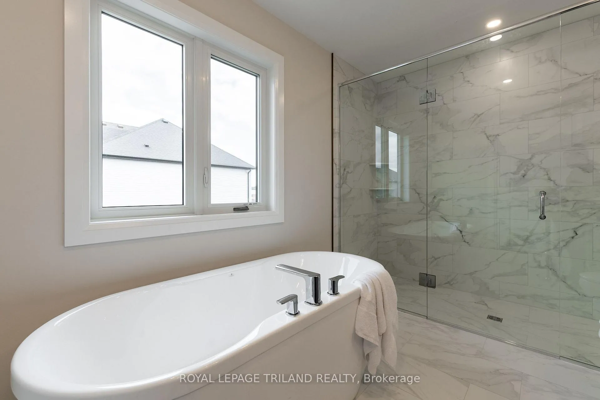 Photo 31 of 31 Allister Drive, Middlesex Centre, Kilworth — HOMEH
